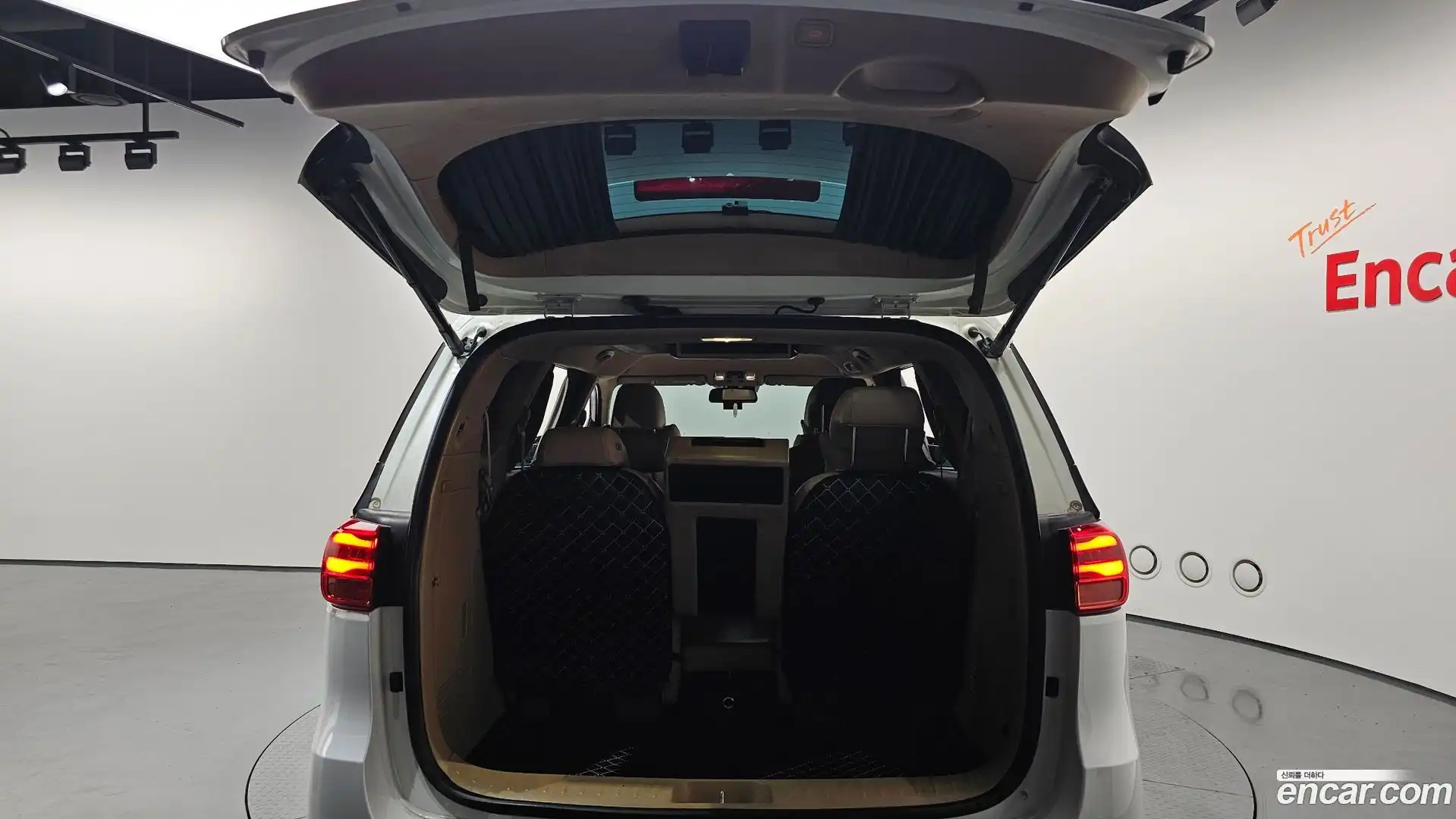 Canival Kia 2018.10-OPTION-024