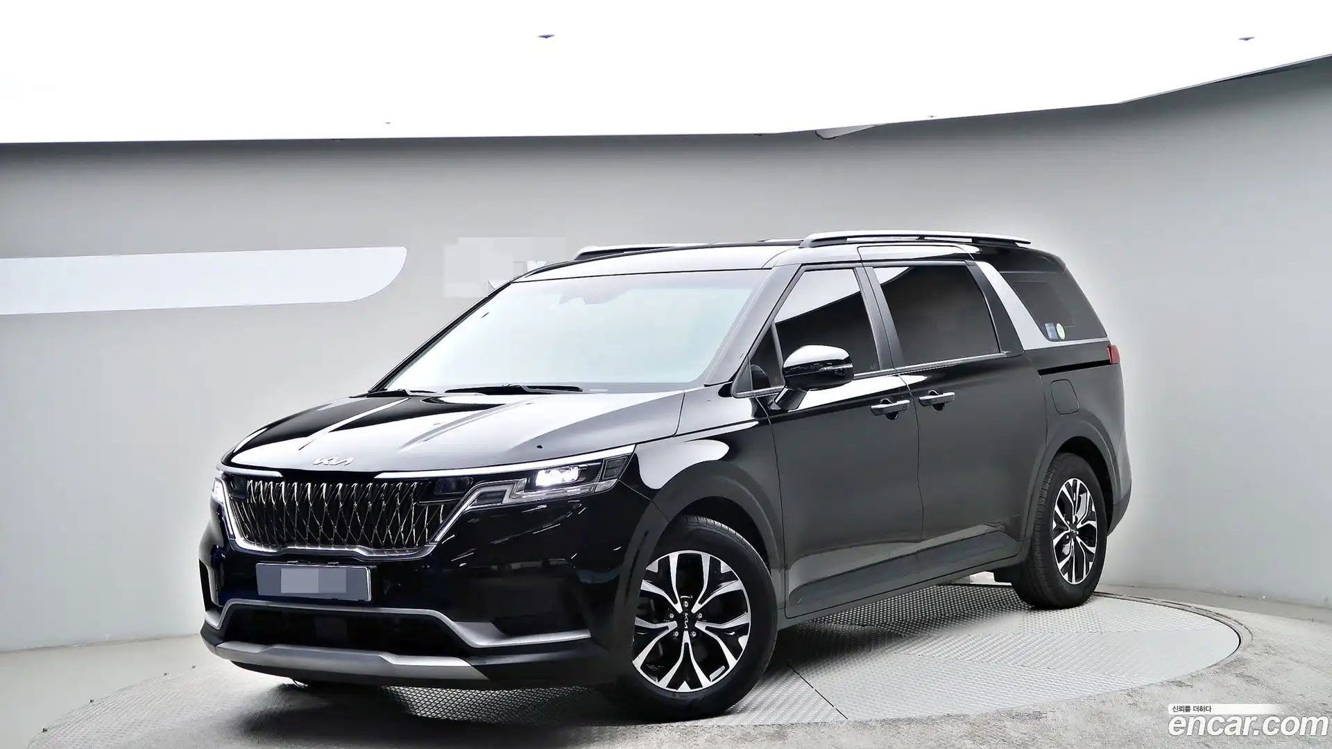 Canival Kia 2022.0-OUTER-001
