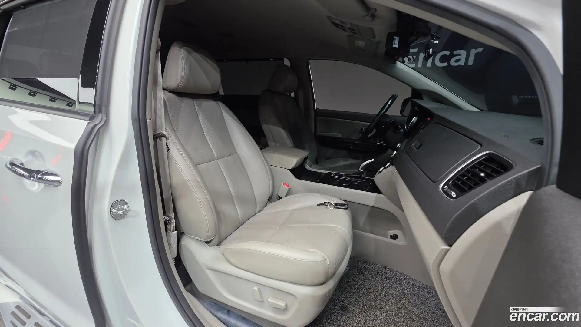 Canival Kia 2017.11-INNER-010