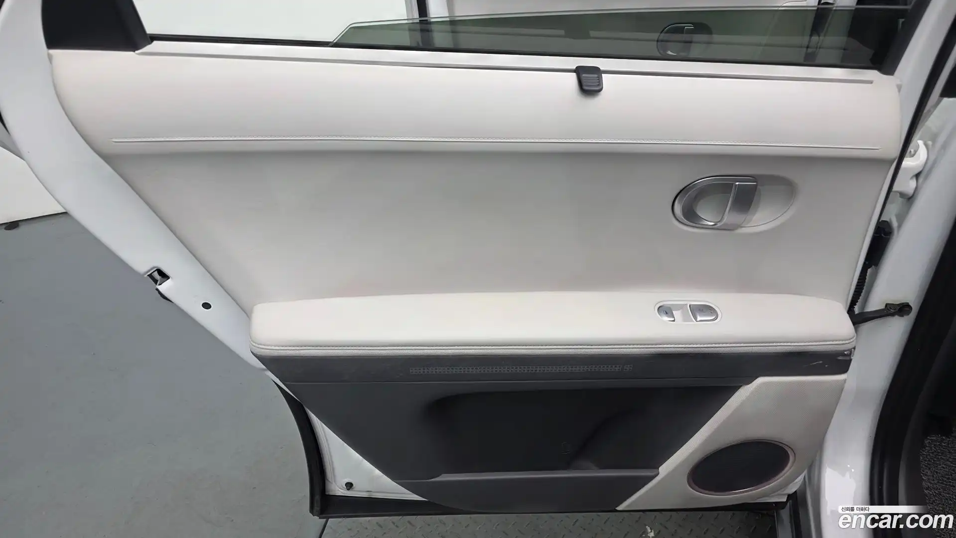 Ioniq5 Hyundai 2022.3-INNER-035