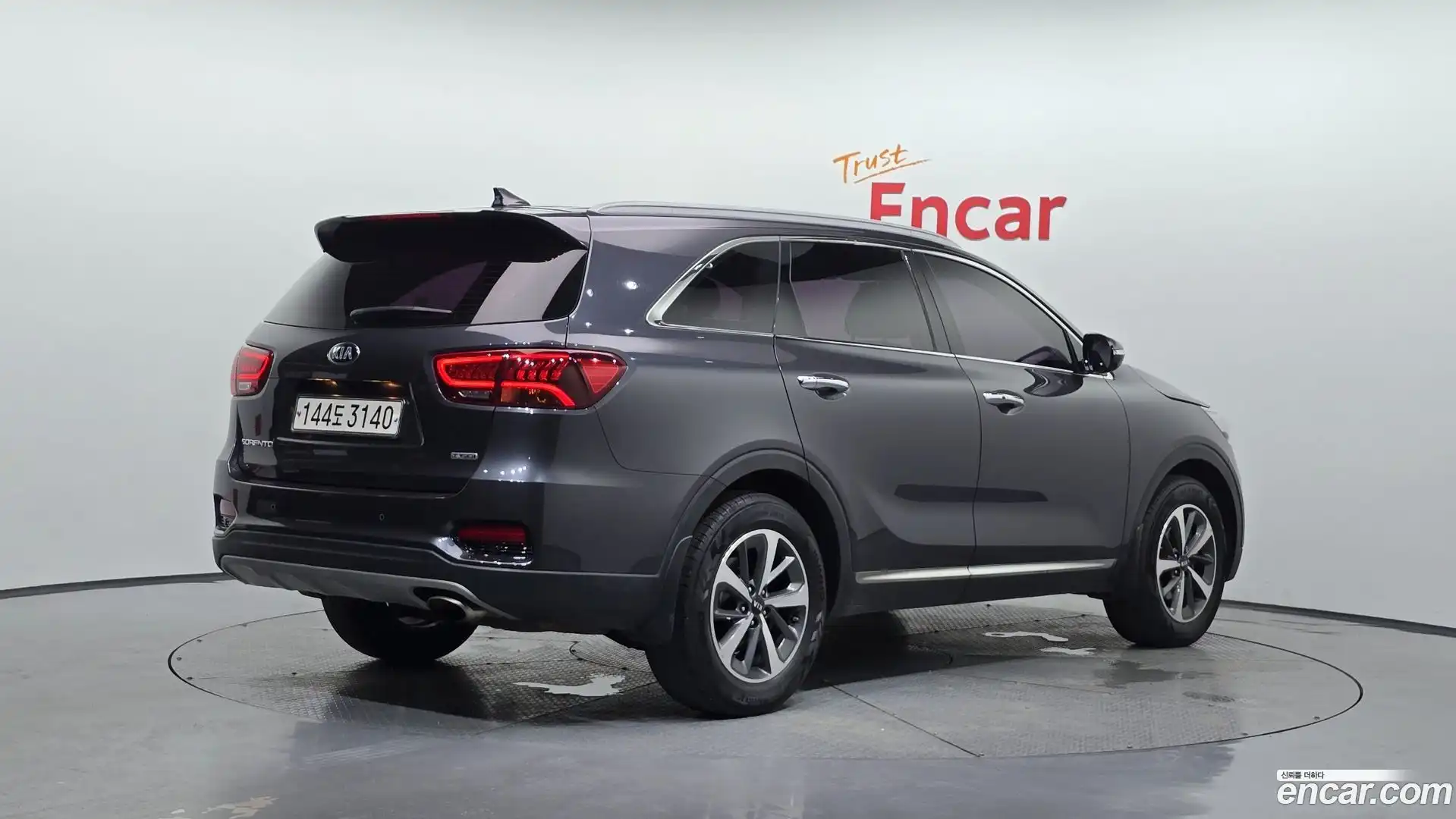 Sorento Kia 2019.0-OUTER-002