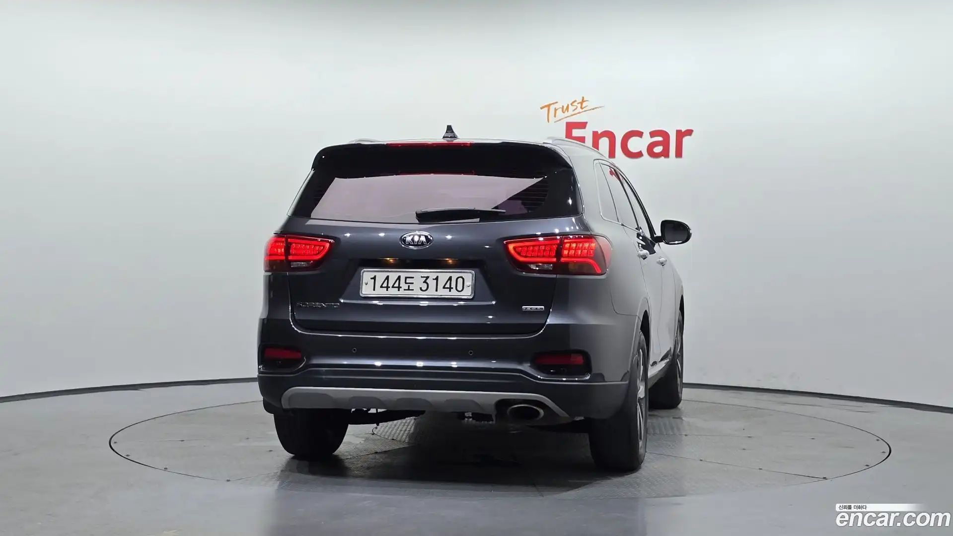 Sorento Kia 2019.0-OUTER-004