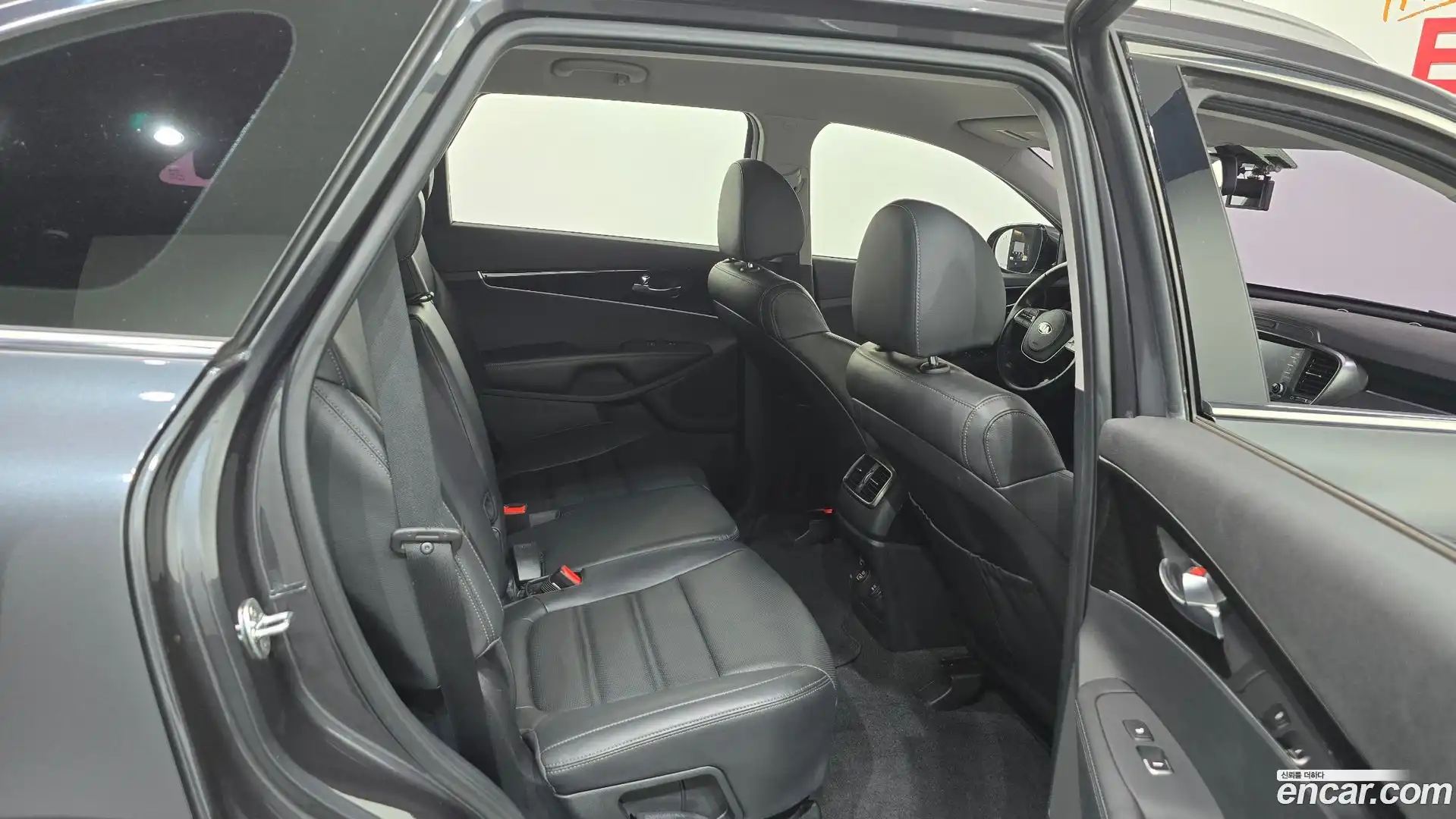 Sorento Kia 2019.0-OPTION-015