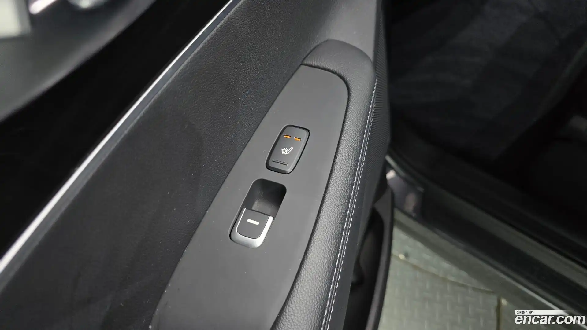 Sorento Kia 2019.0-OPTION-040