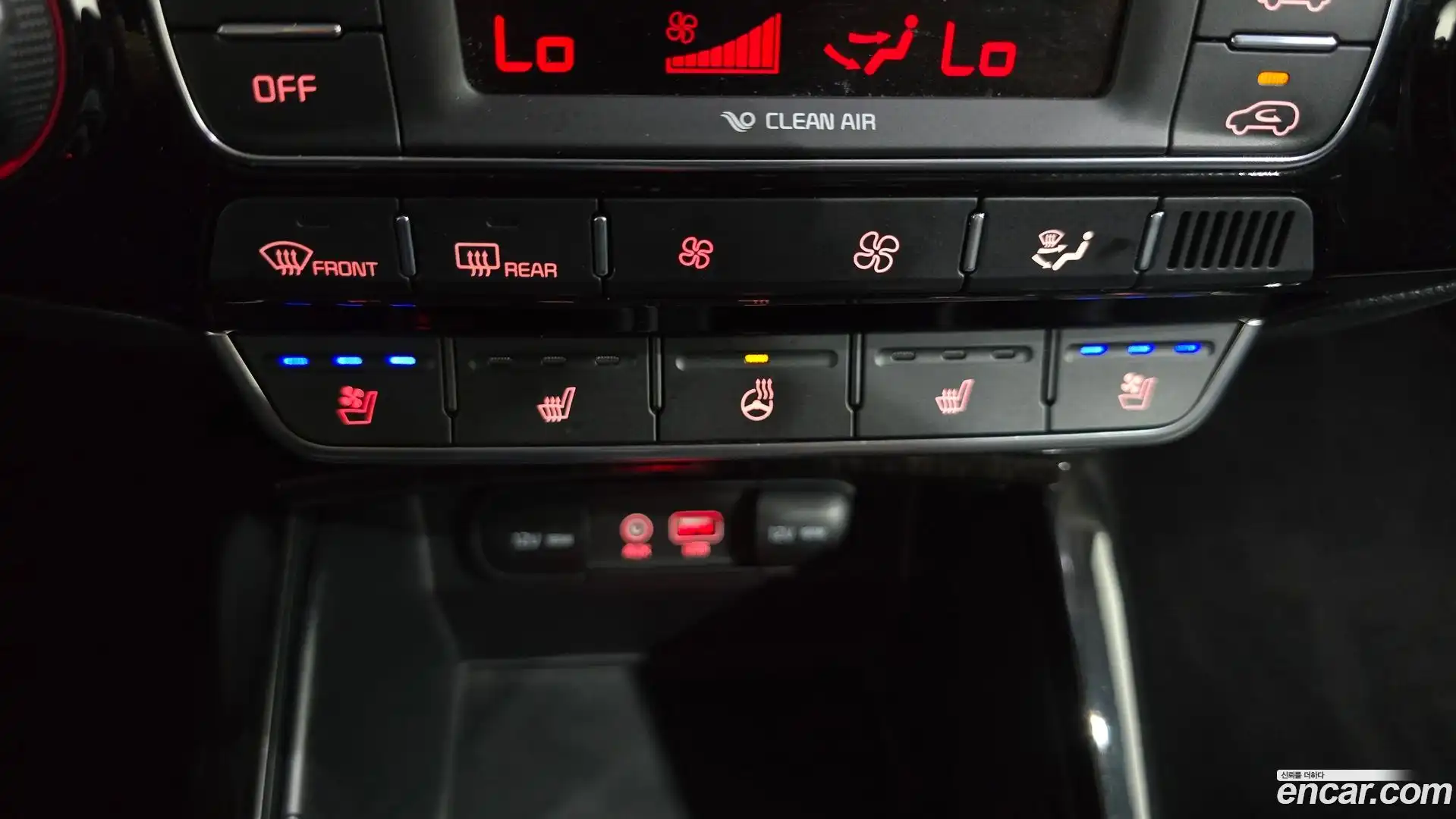 Sorento Kia 2019.0-OPTION-044