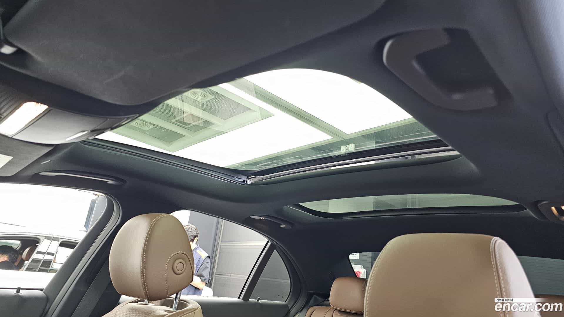 E-Class Mercedes-Benz 2023.4-OPTION-021