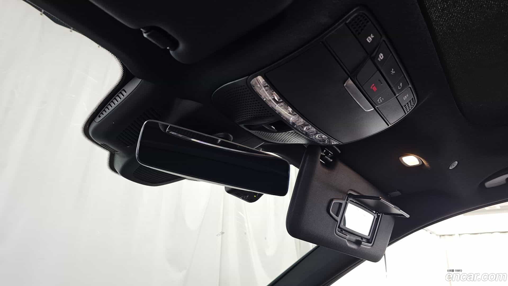 E-Class Mercedes-Benz 2023.4-OPTION-046