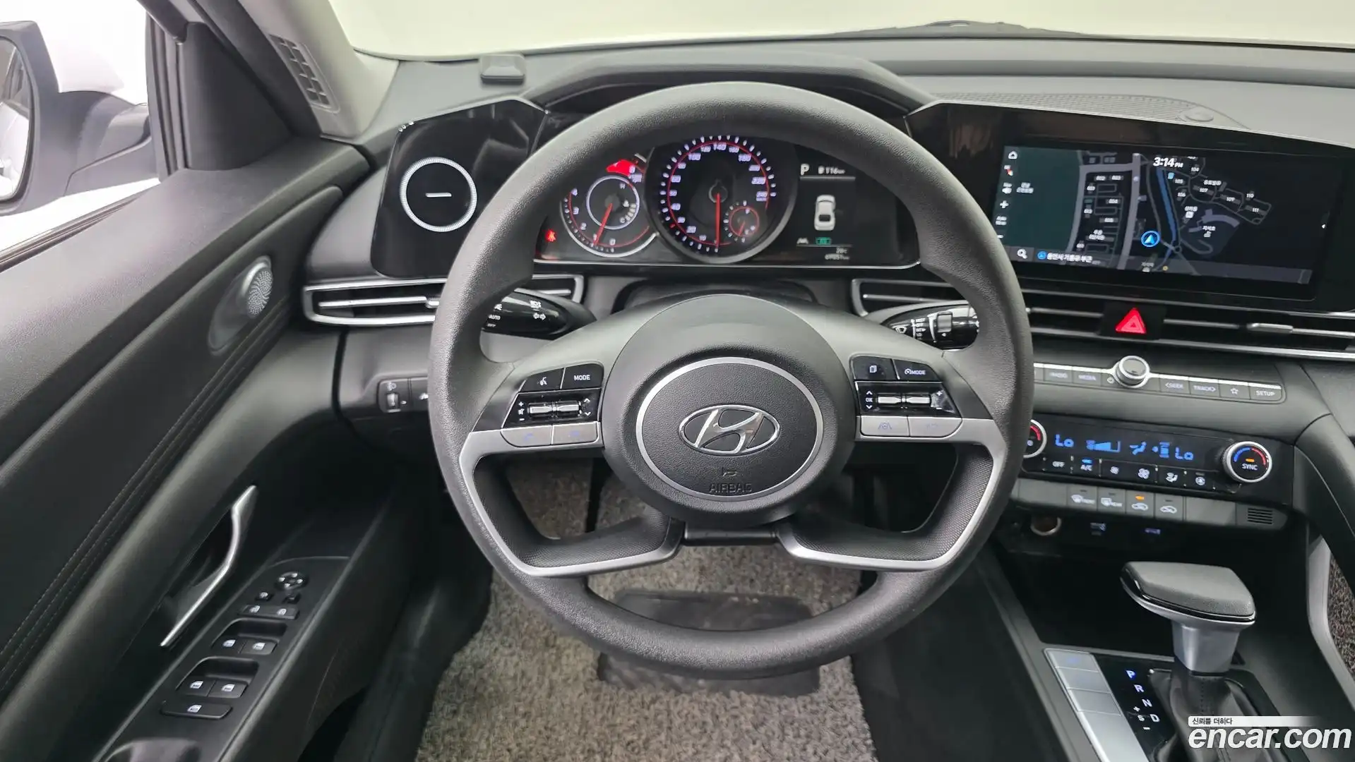 AVANTE Hyundai 2021.5-OPTION-017