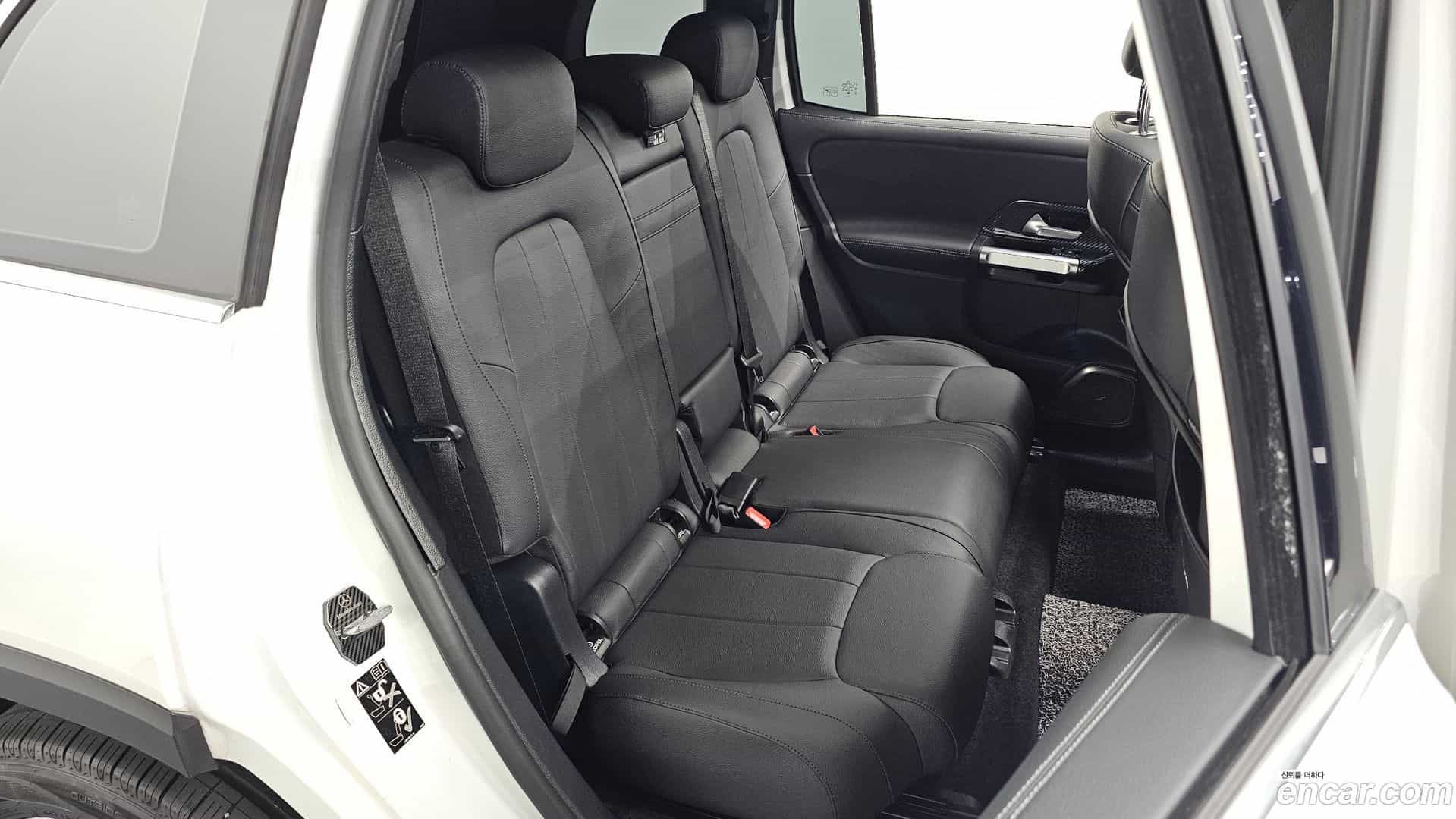 GLB-Class Mercedes-Benz 2024.5-OPTION-015