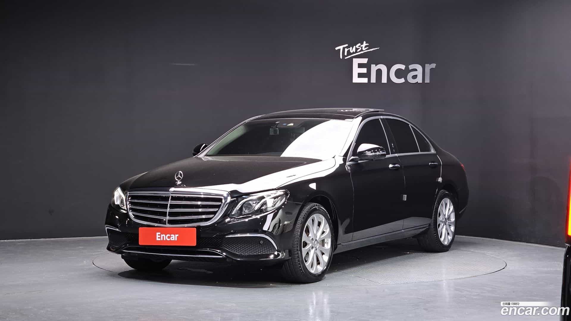 E-Class Mercedes-Benz 2016.6-OUTER-001