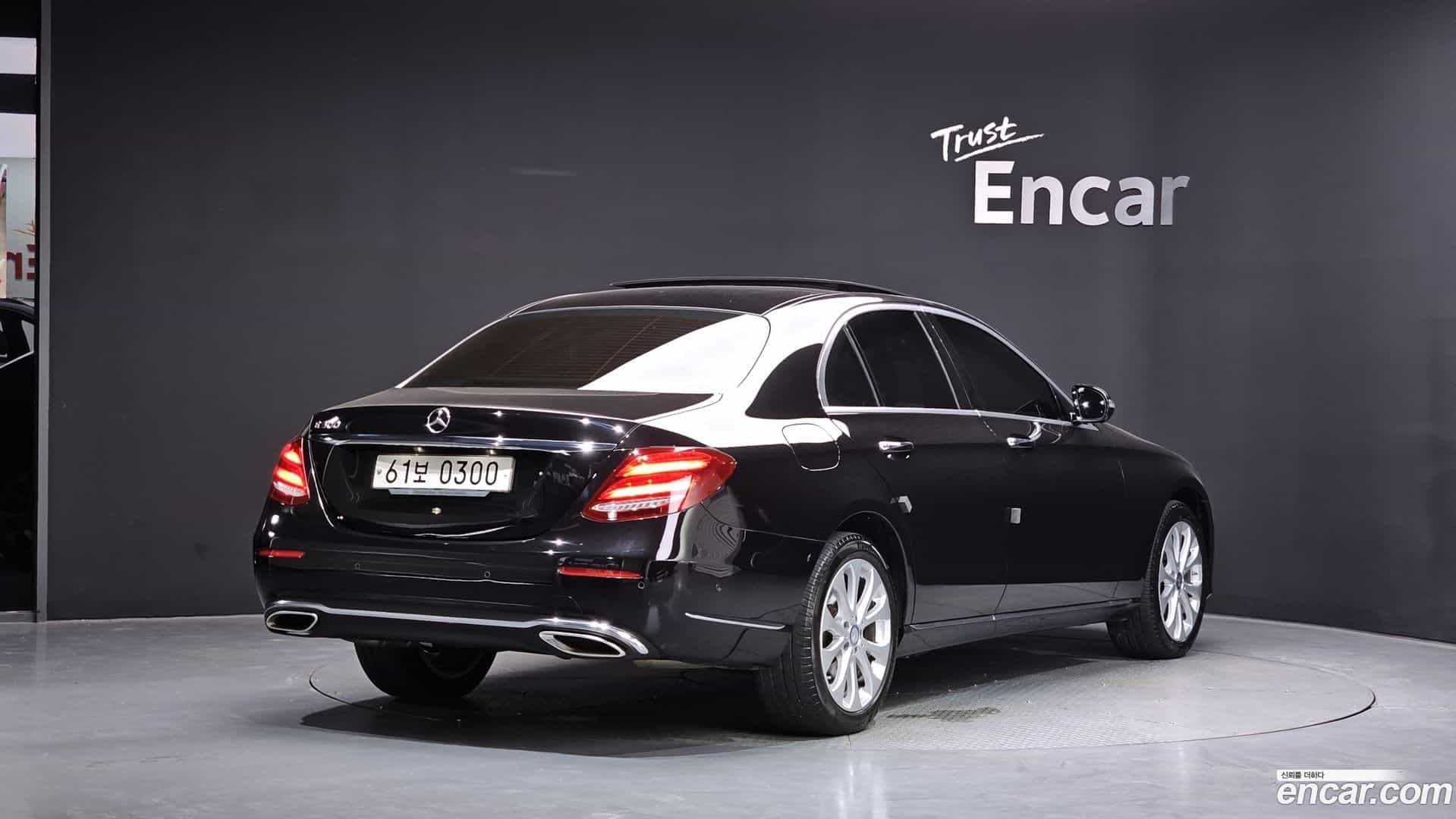 E-Class Mercedes-Benz 2016.6-OUTER-002