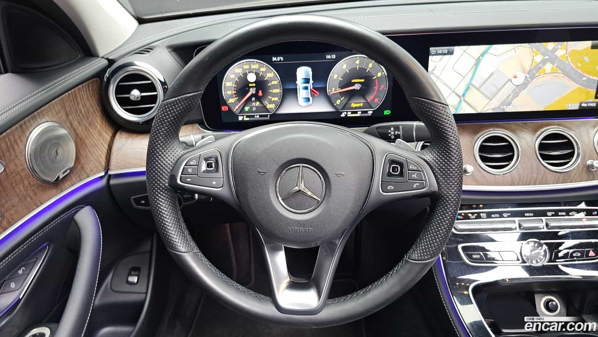 E-Class Mercedes-Benz 2016.6-OPTION-016