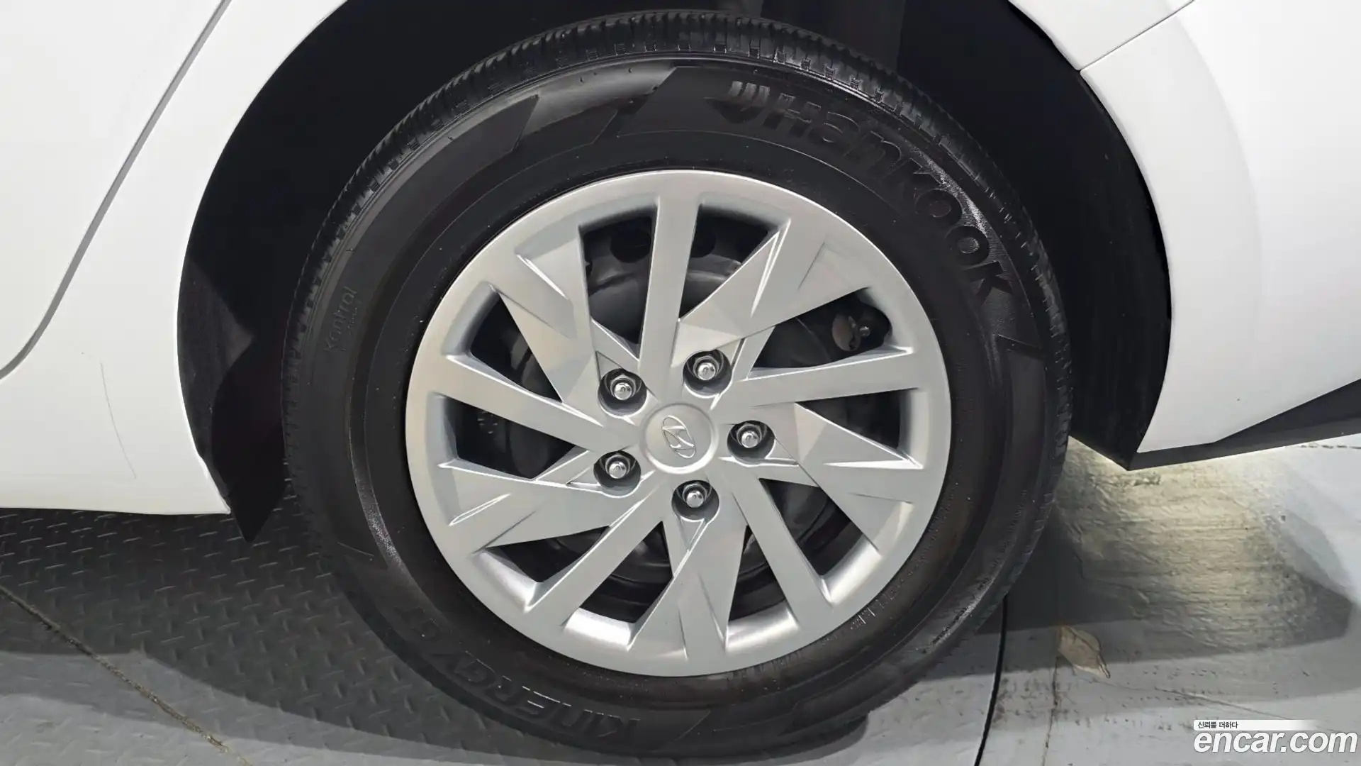 AVANTE Hyundai 2021.5-OUTER-031