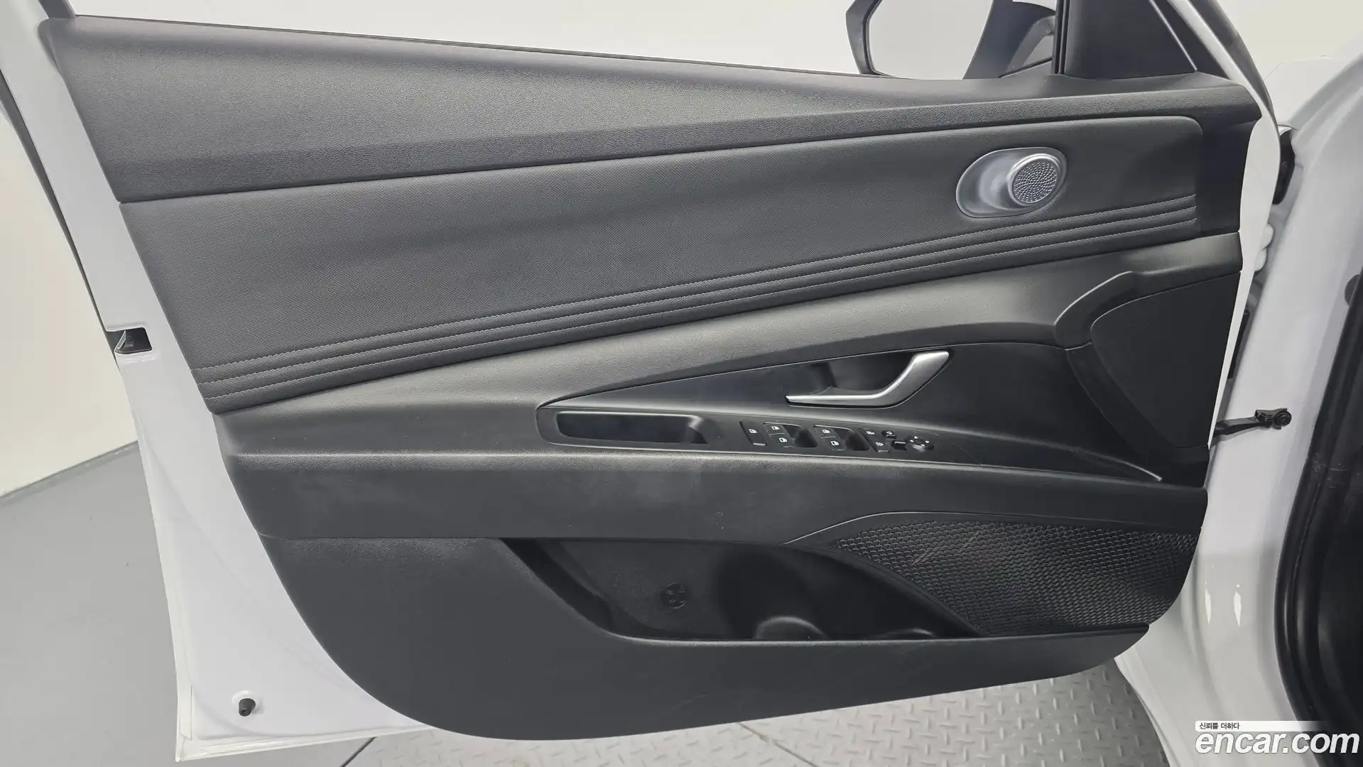 AVANTE Hyundai 2021.5-INNER-034