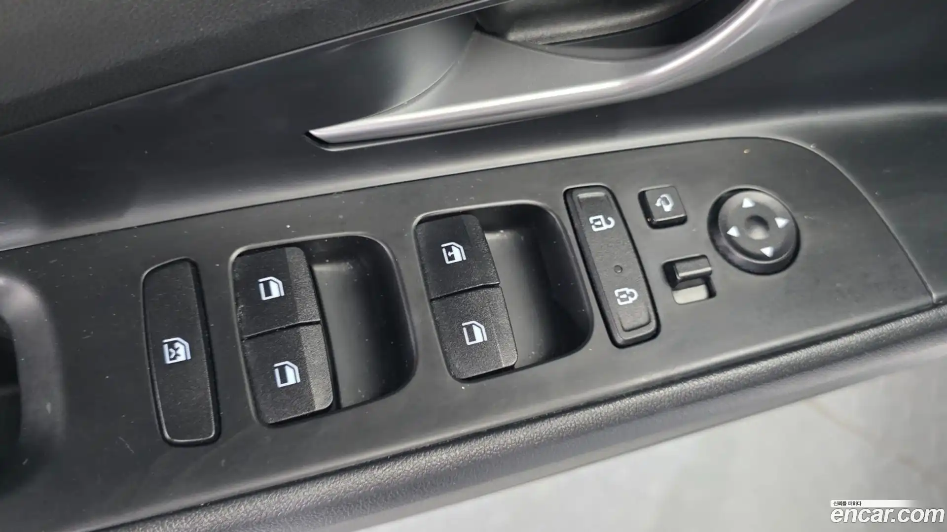 AVANTE Hyundai 2021.5-OPTION-041