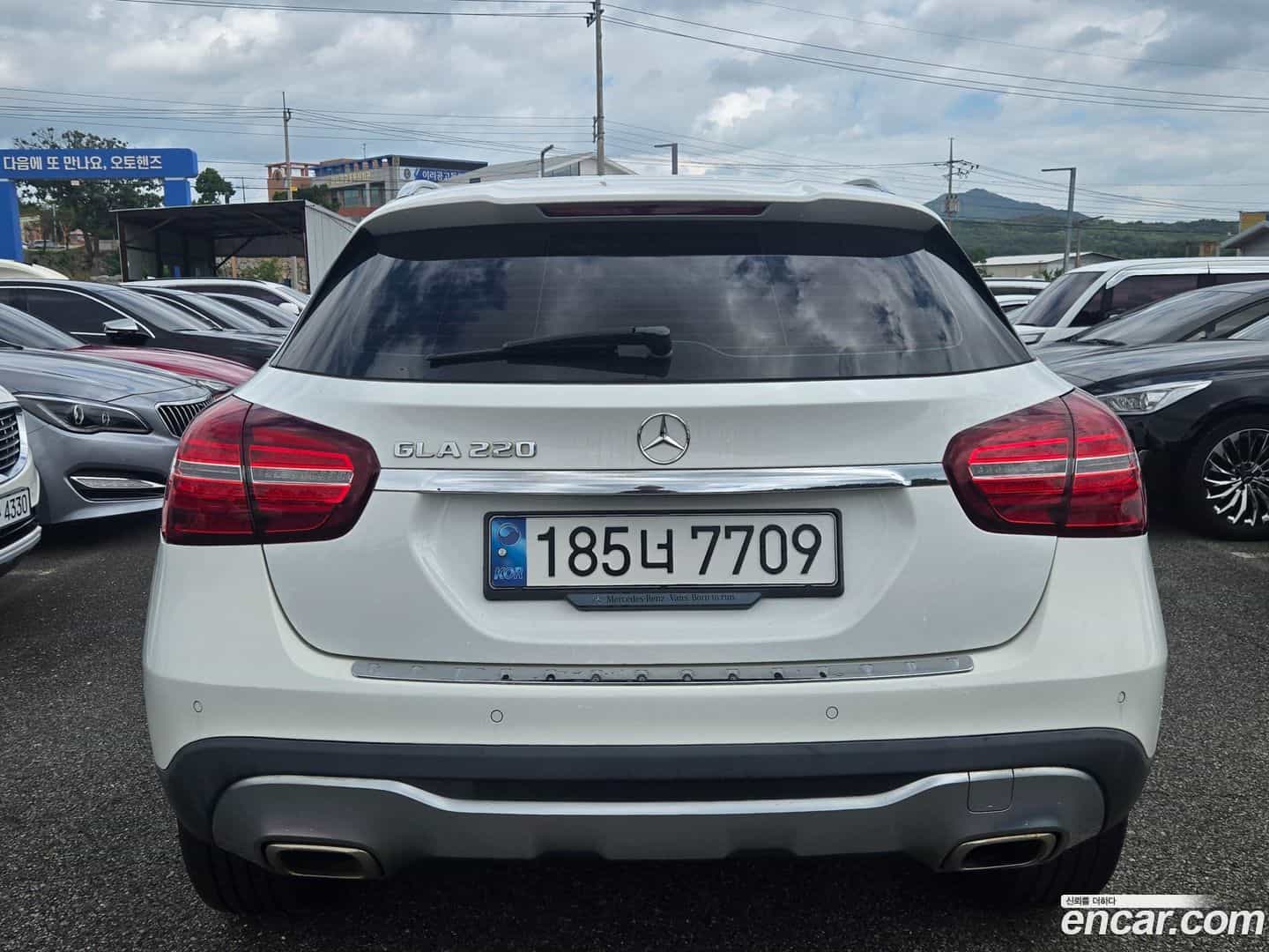 GLA-Class Mercedes-Benz 2018.3-OUTER-004