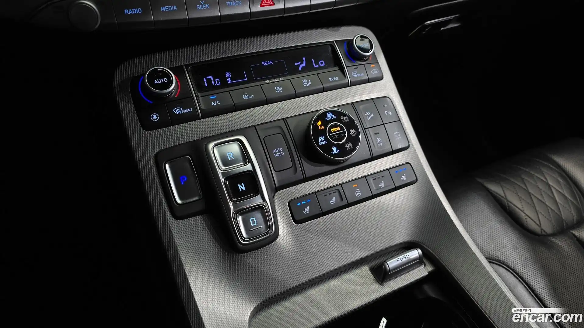 Palisade Hyundai 2019.2-INNER-009