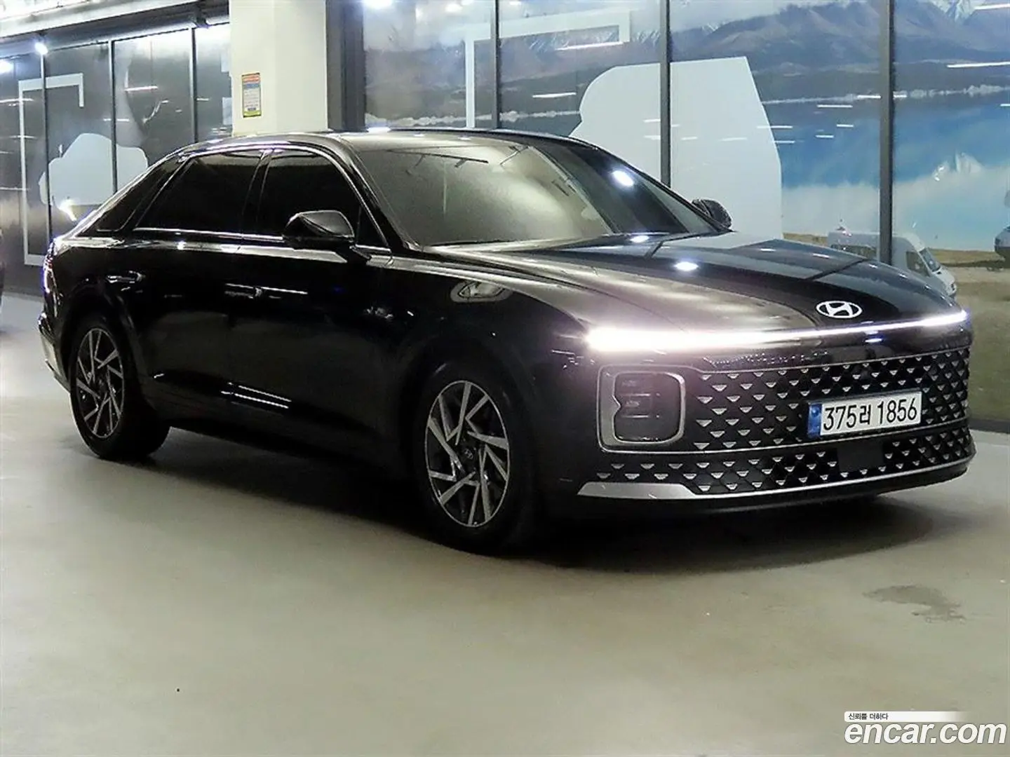 Main__Slider__Photo:Grandeur Hyundai 2025.0-0