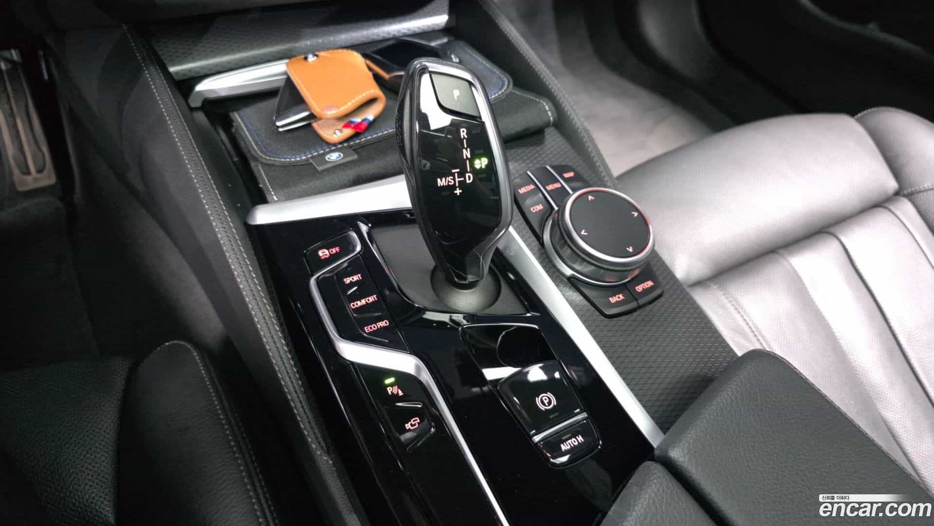 5-Series BMW 2023.2-INNER-009