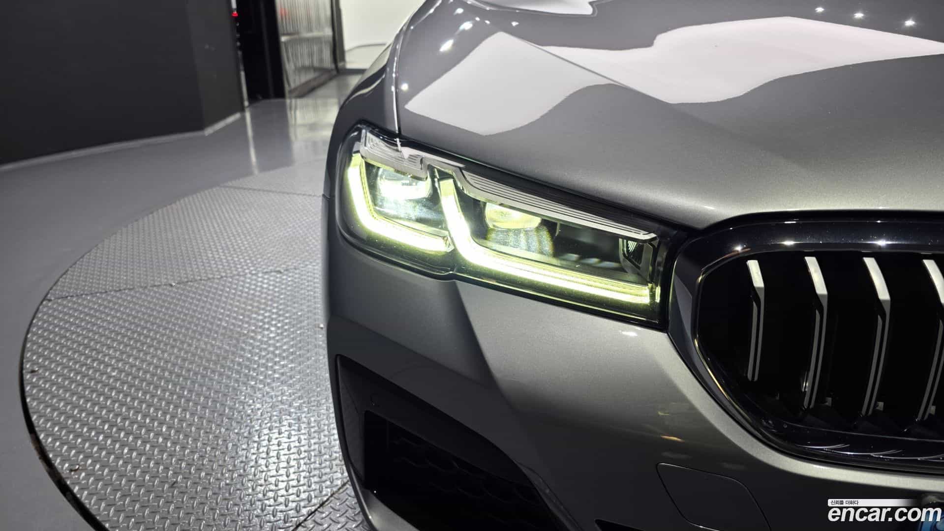 5-Series BMW 2023.2-OUTER-032