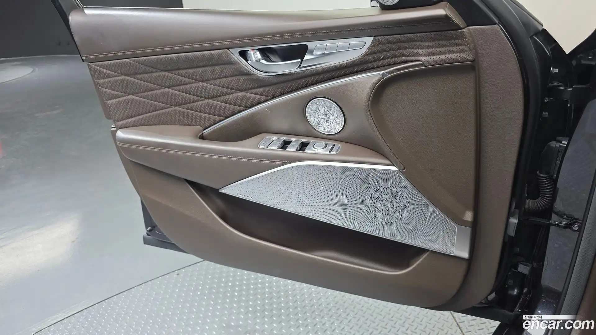 K9 Kia 2019.0-INNER-034
