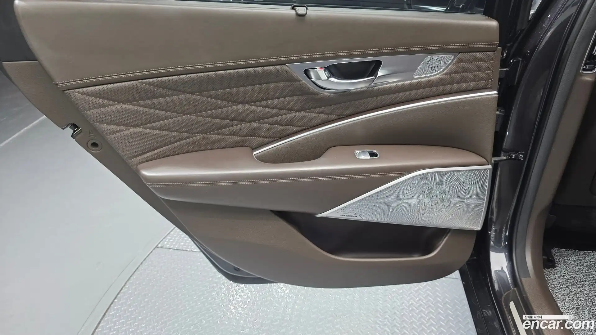 K9 Kia 2019.0-INNER-035