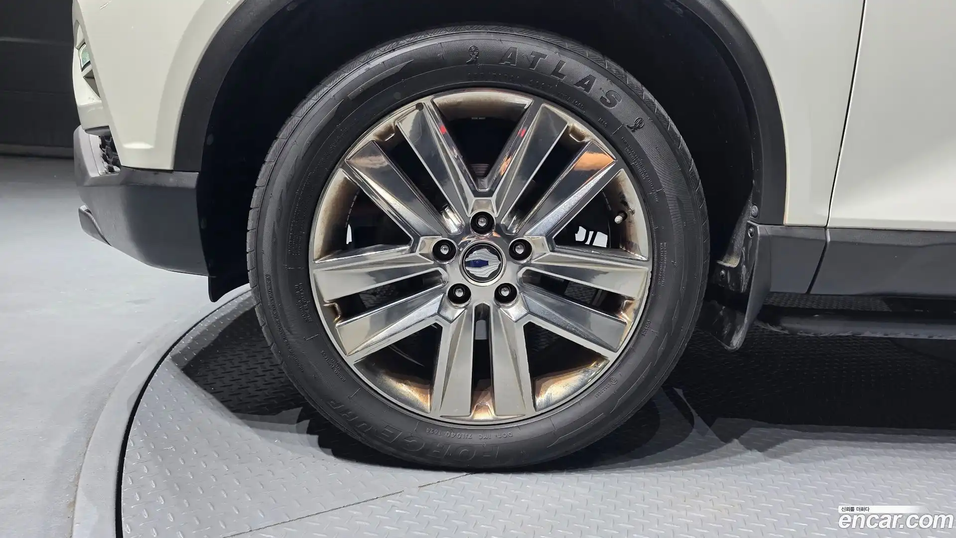 Rexton KG Mobility 2018.5-OUTER-005