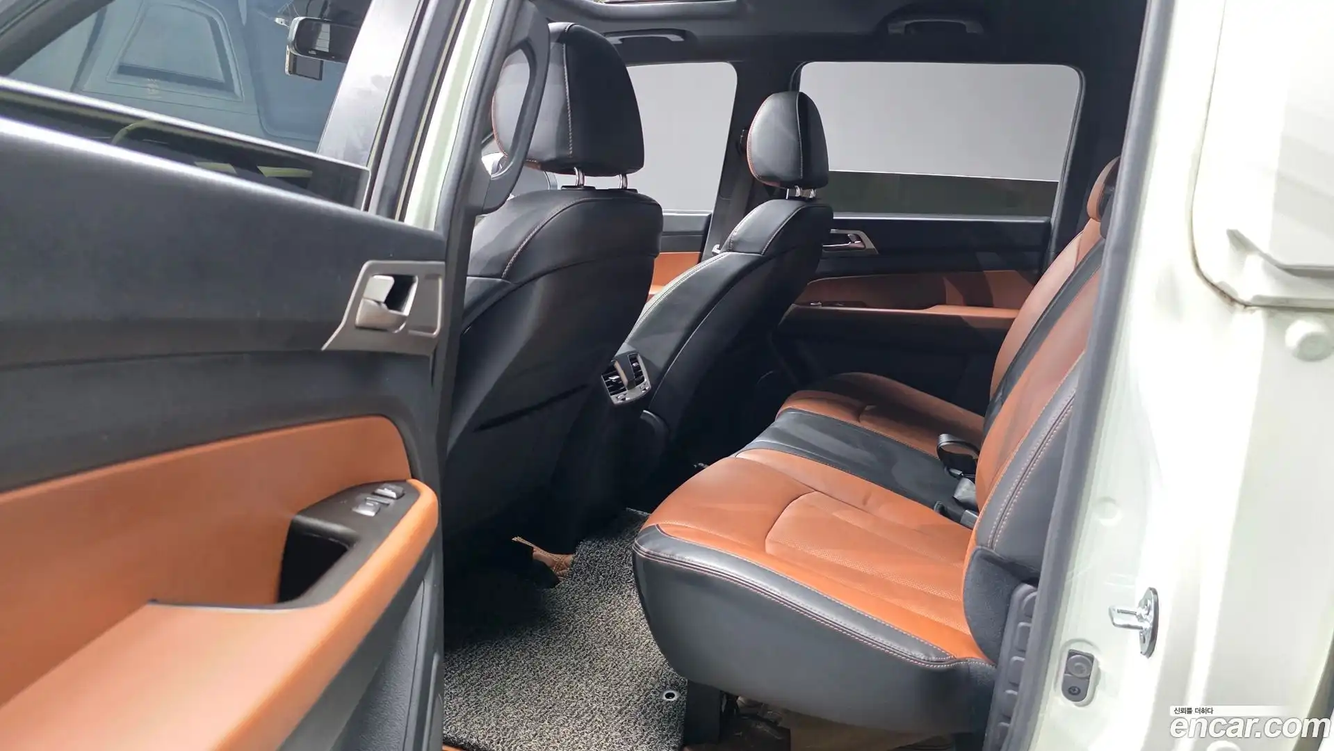 Rexton KG Mobility 2018.5-OPTION-016
