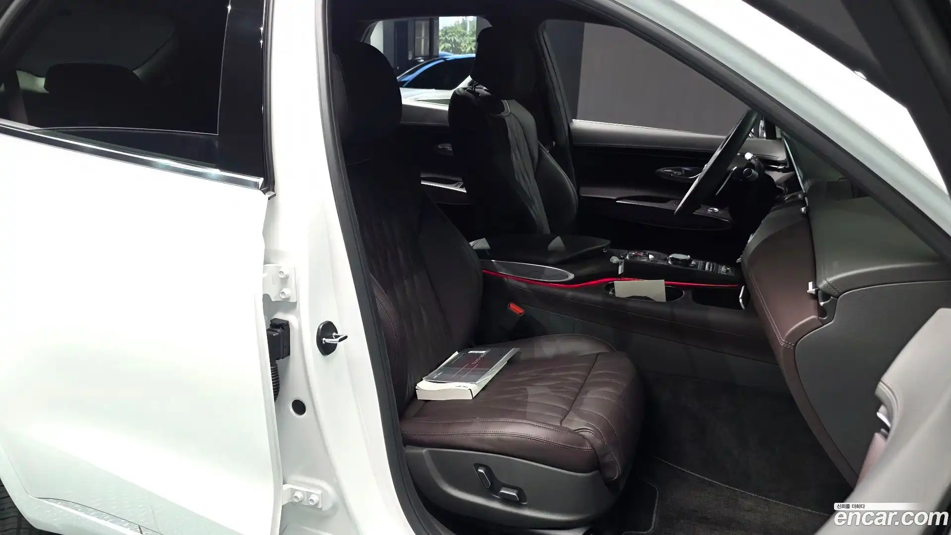 GV70 Genesis 2023.9-INNER-036