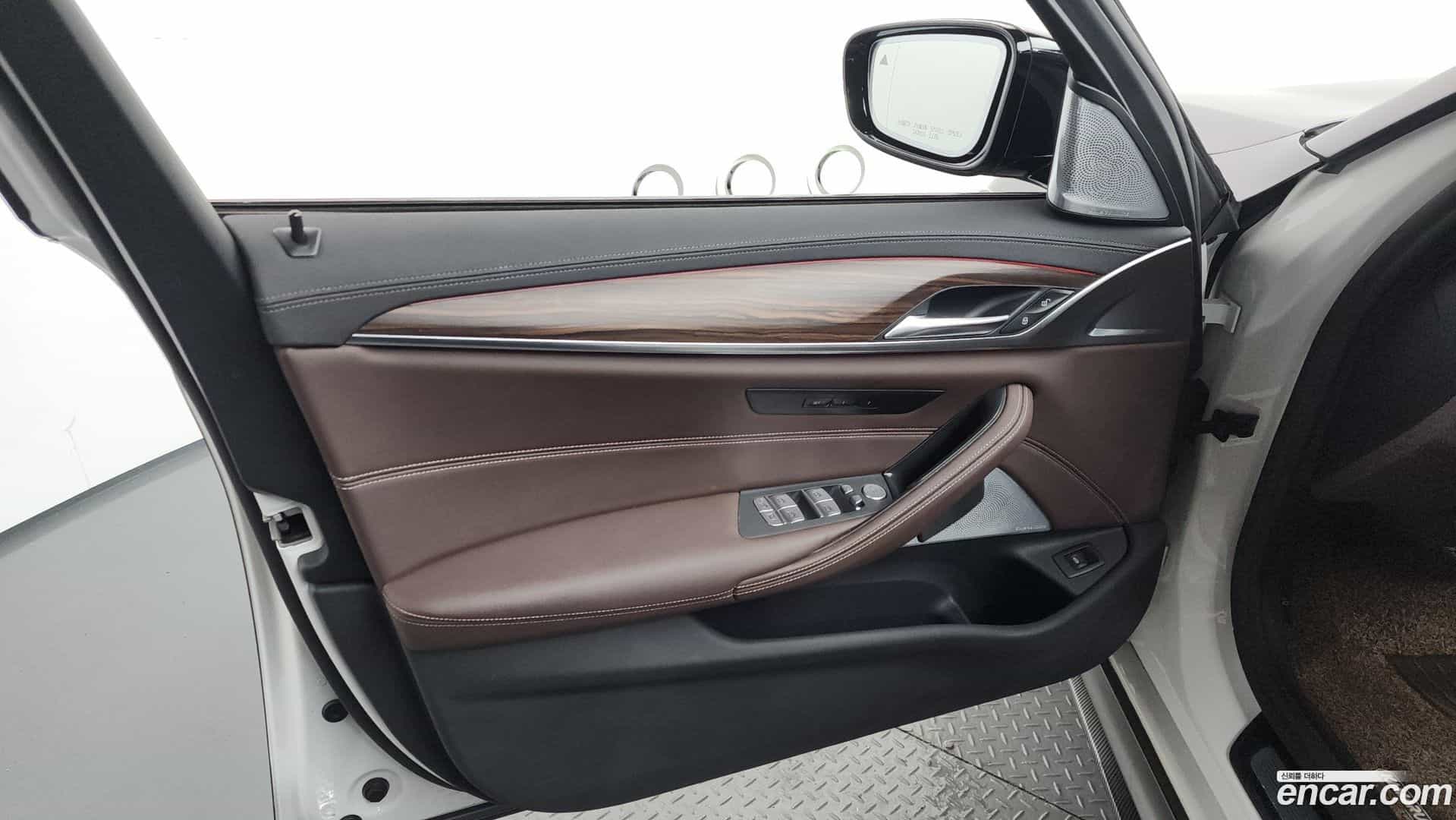 5-Series BMW 2021.3-INNER-034