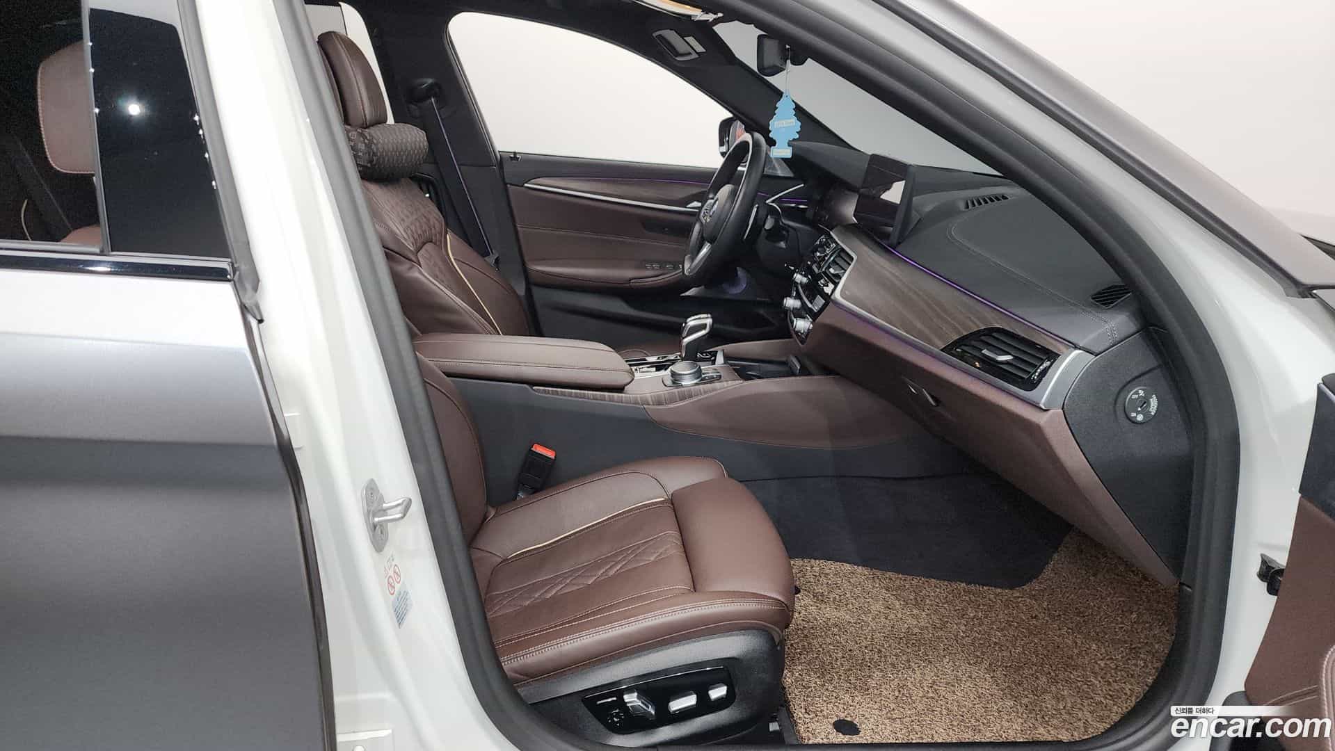 5-Series BMW 2021.3-INNER-036