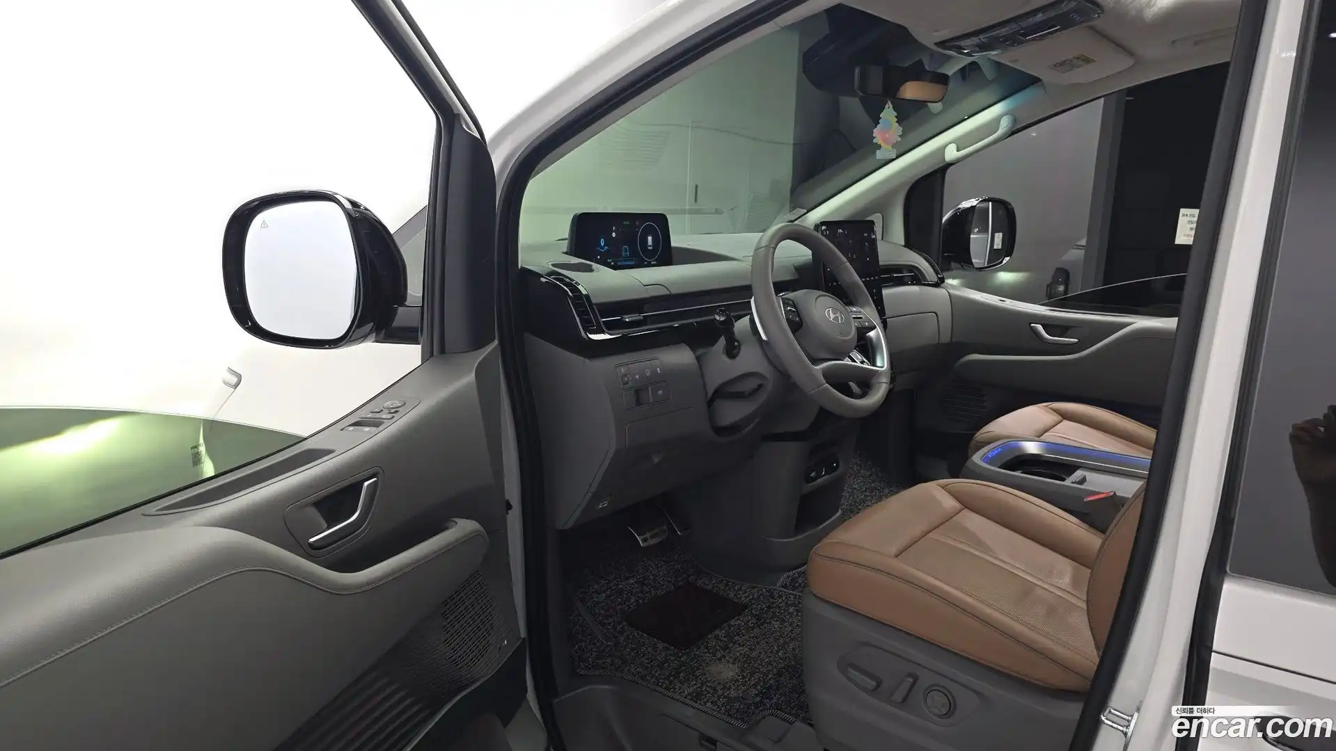 Staria Hyundai 2024.10-INNER-010