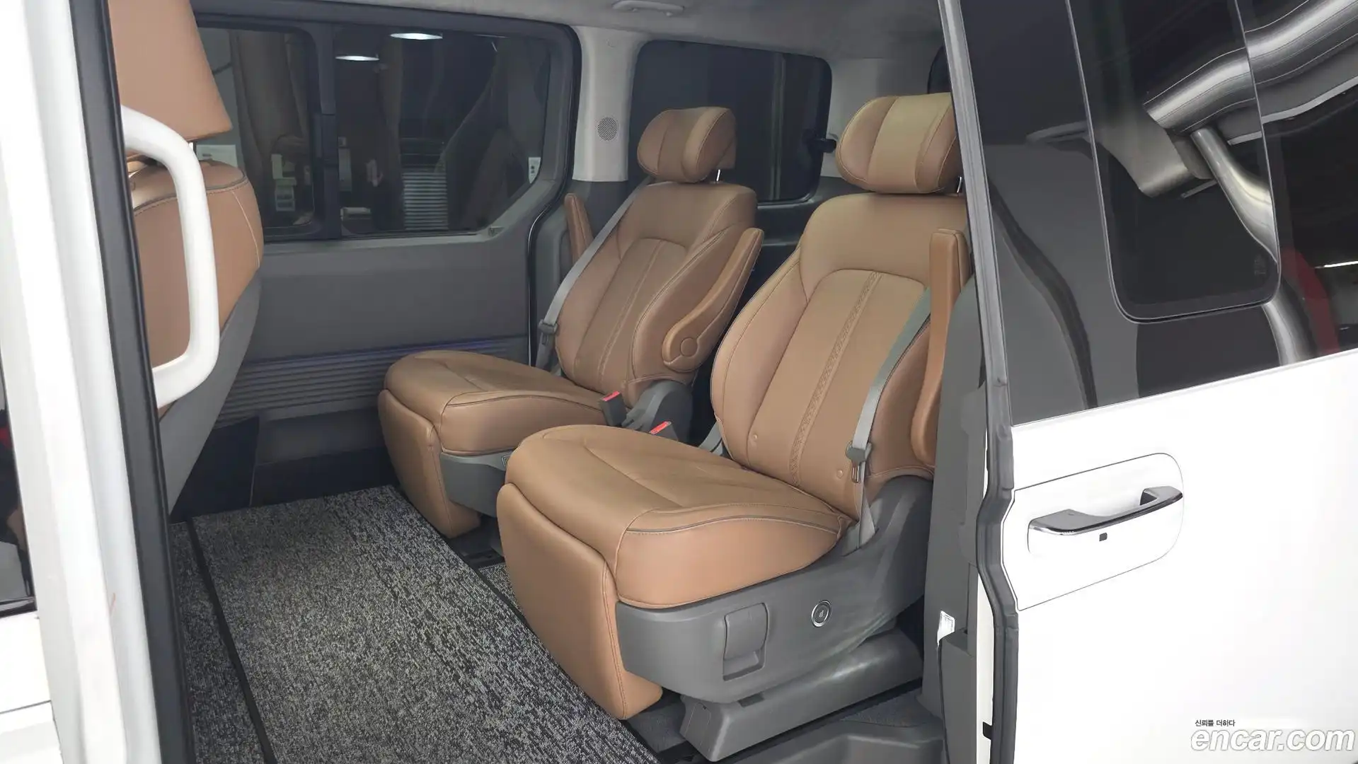 Staria Hyundai 2024.10-OPTION-016