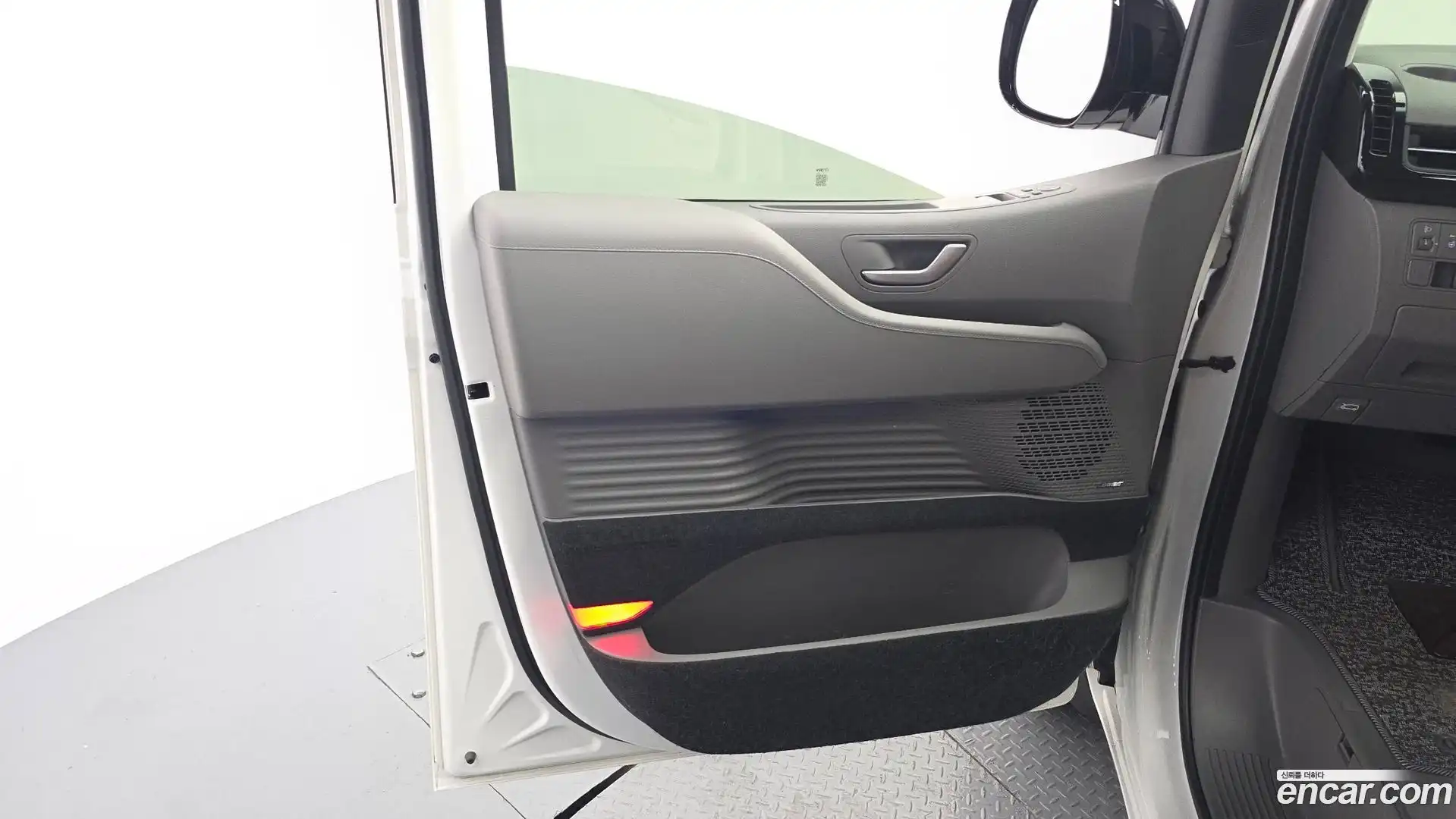 Staria Hyundai 2024.10-INNER-034