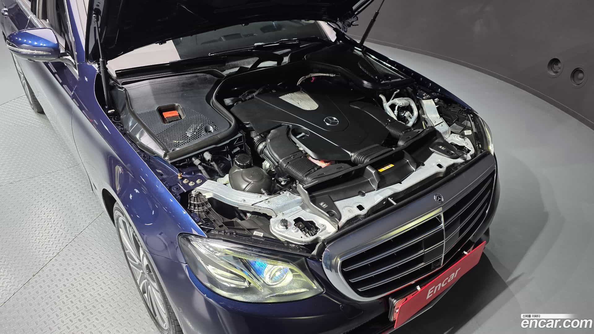 E-Class Mercedes-Benz 2019.10-OUTER-006