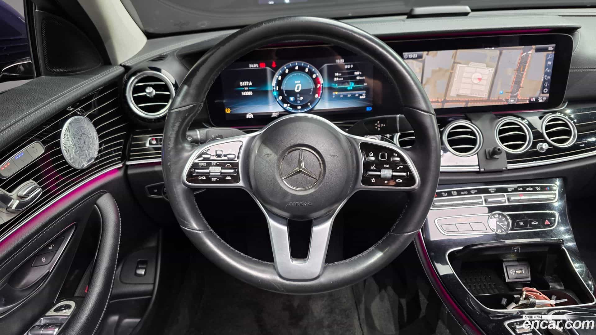 E-Class Mercedes-Benz 2019.10-OPTION-017