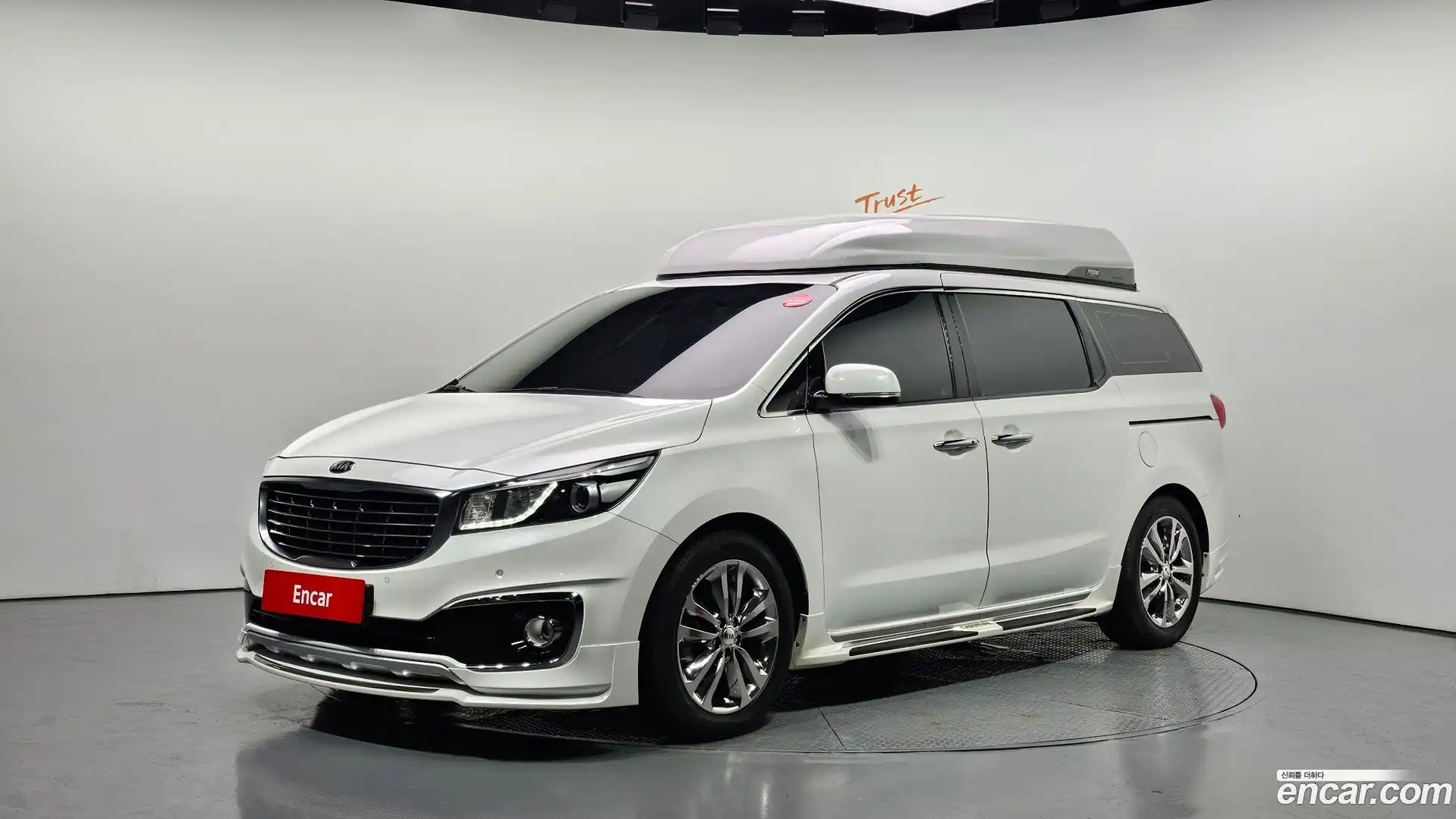 Canival Kia 2017.8-OUTER-001
