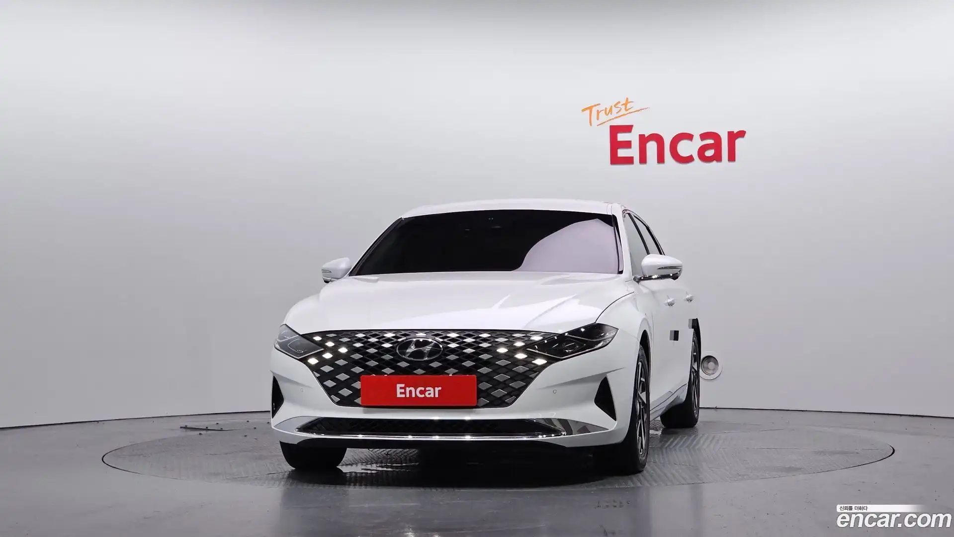 Grandeur Hyundai 2022.5-OUTER-003