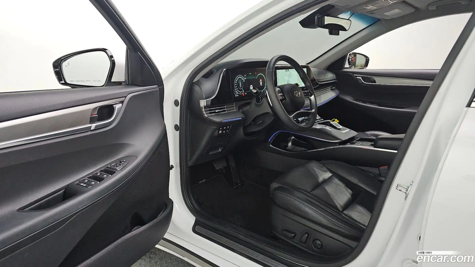 Grandeur Hyundai 2022.5-INNER-010