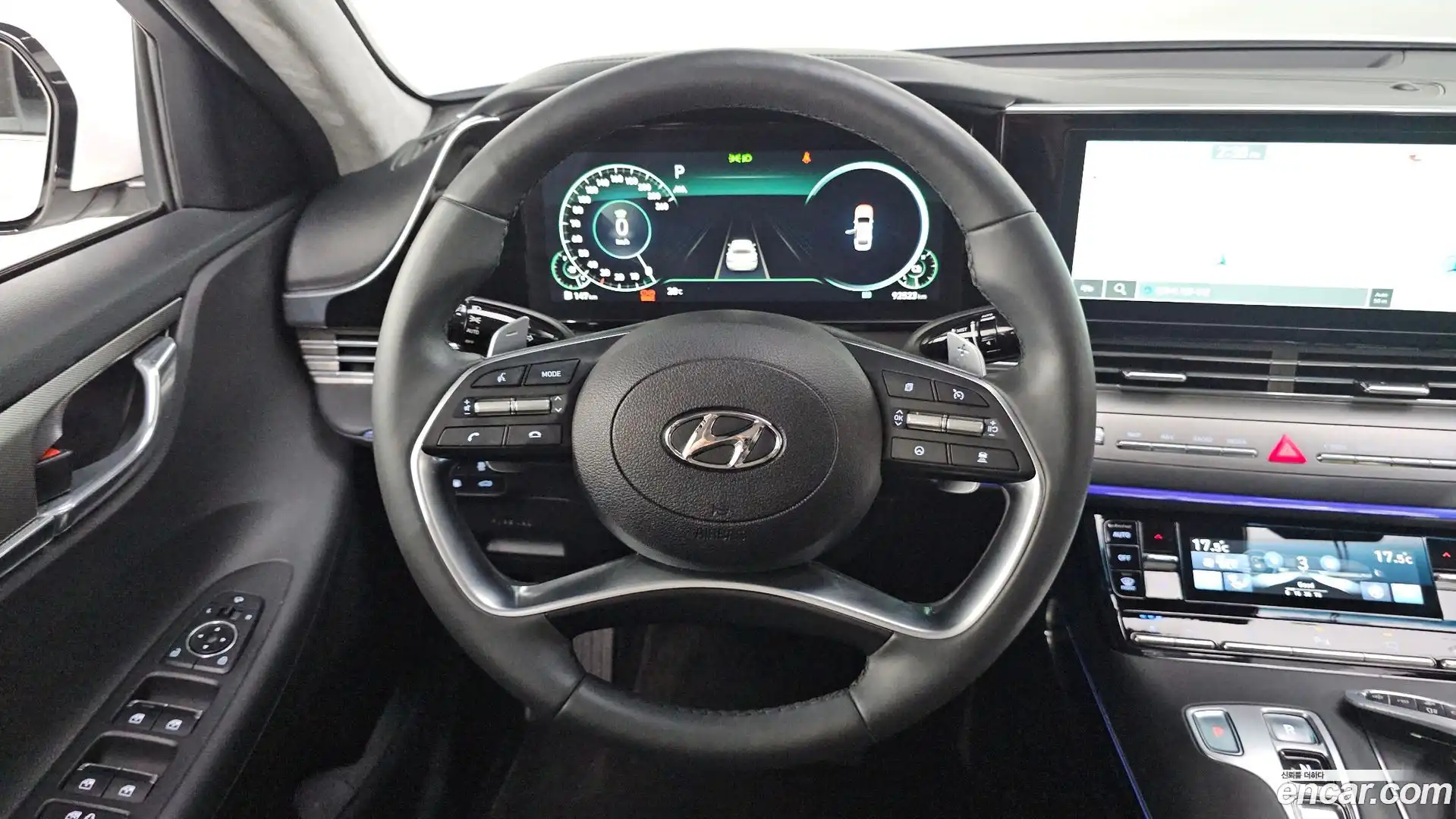 Grandeur Hyundai 2022.5-OPTION-016