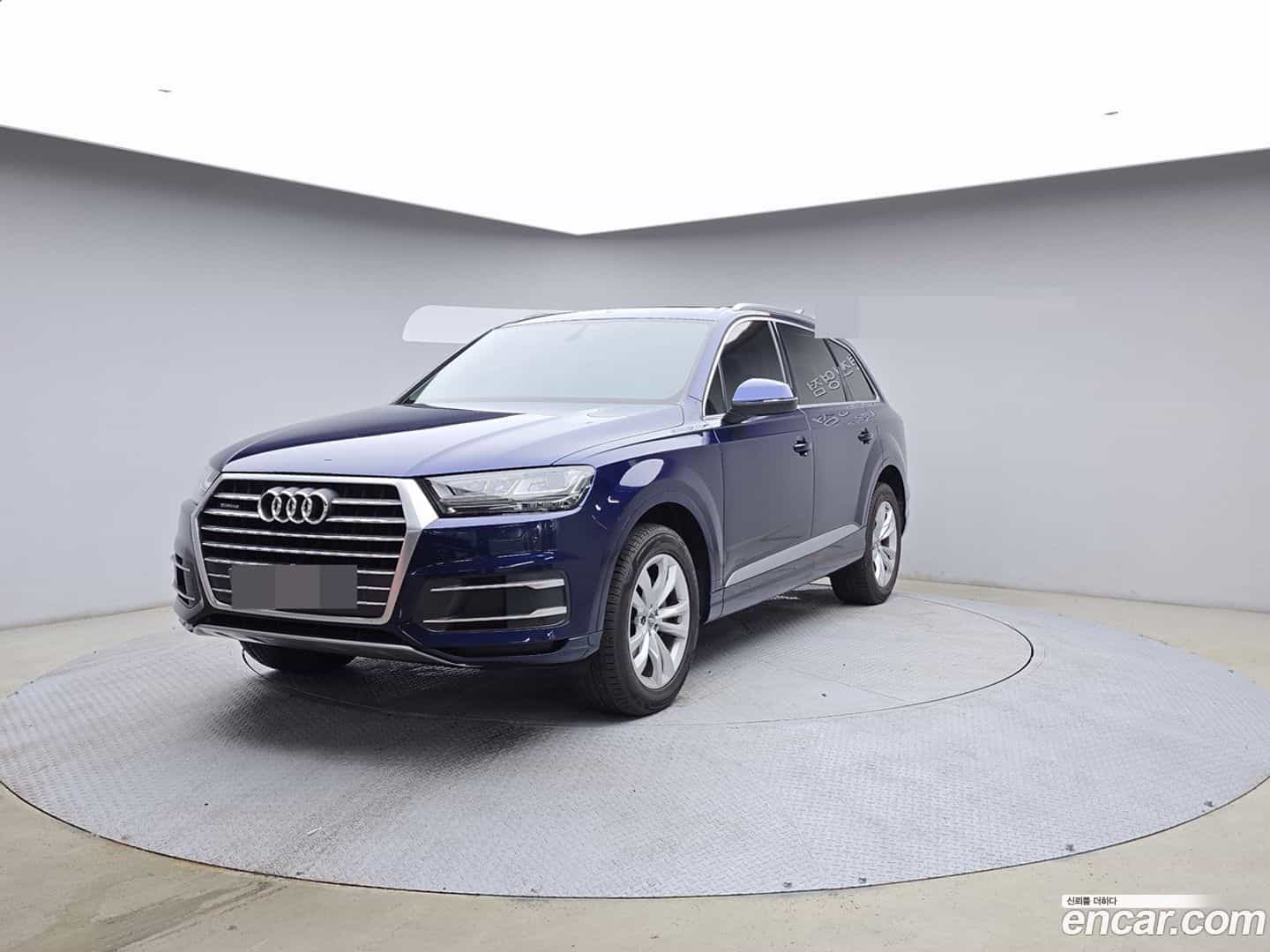 Q7 Audi 2019.10-OUTER-001