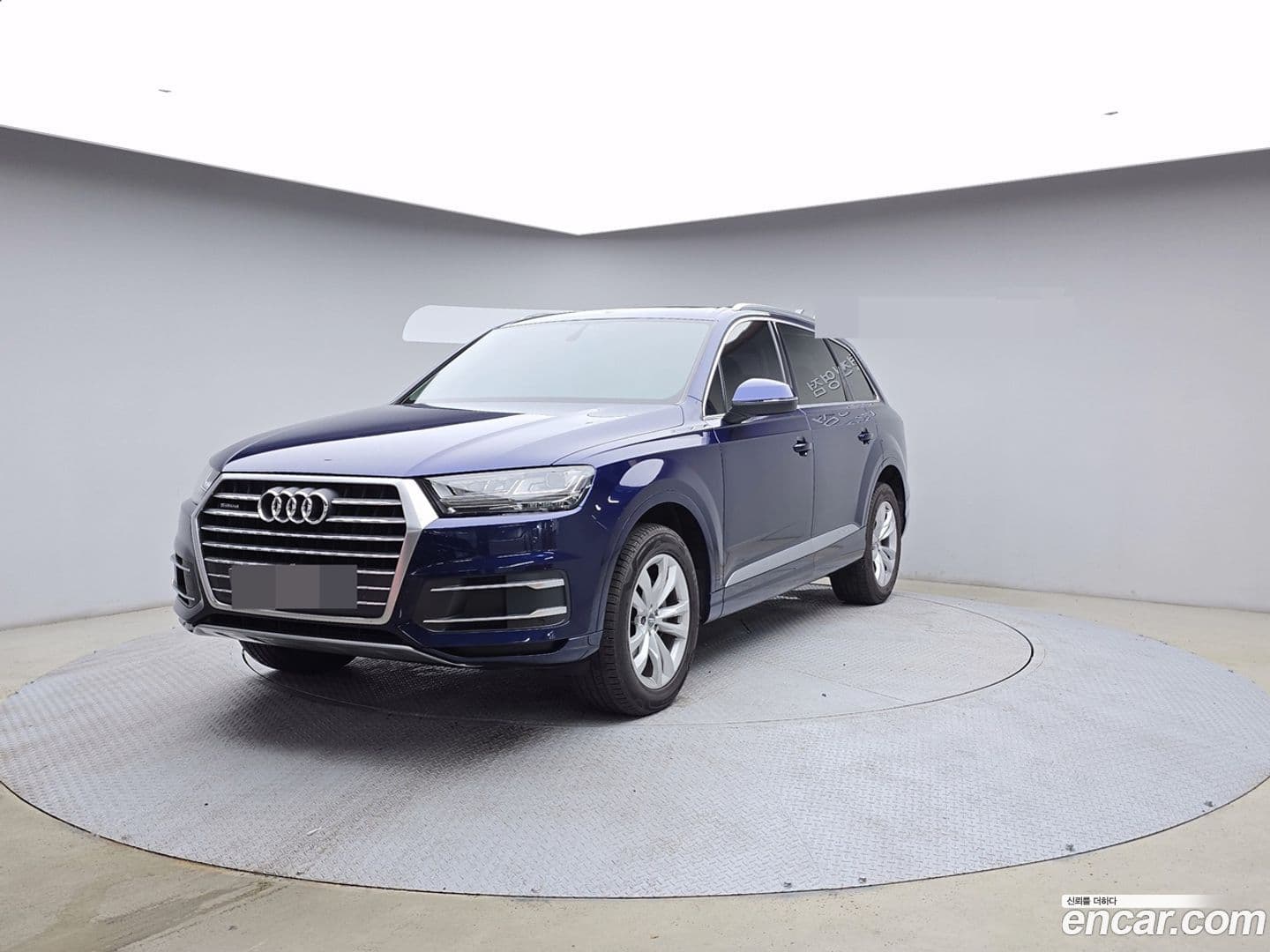 Main__Slider__Photo:Q7 Audi 2019.10-0