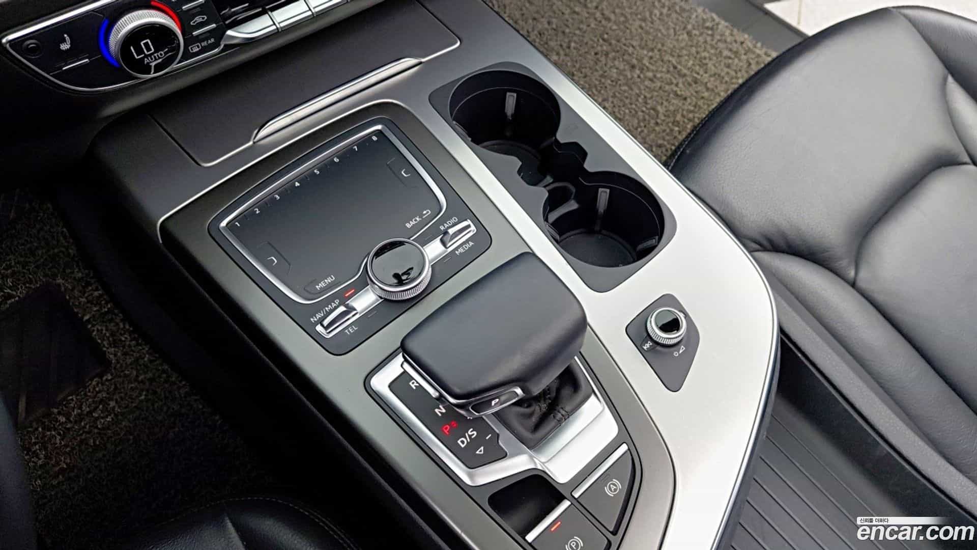 Q7 Audi 2019.10-INNER-009