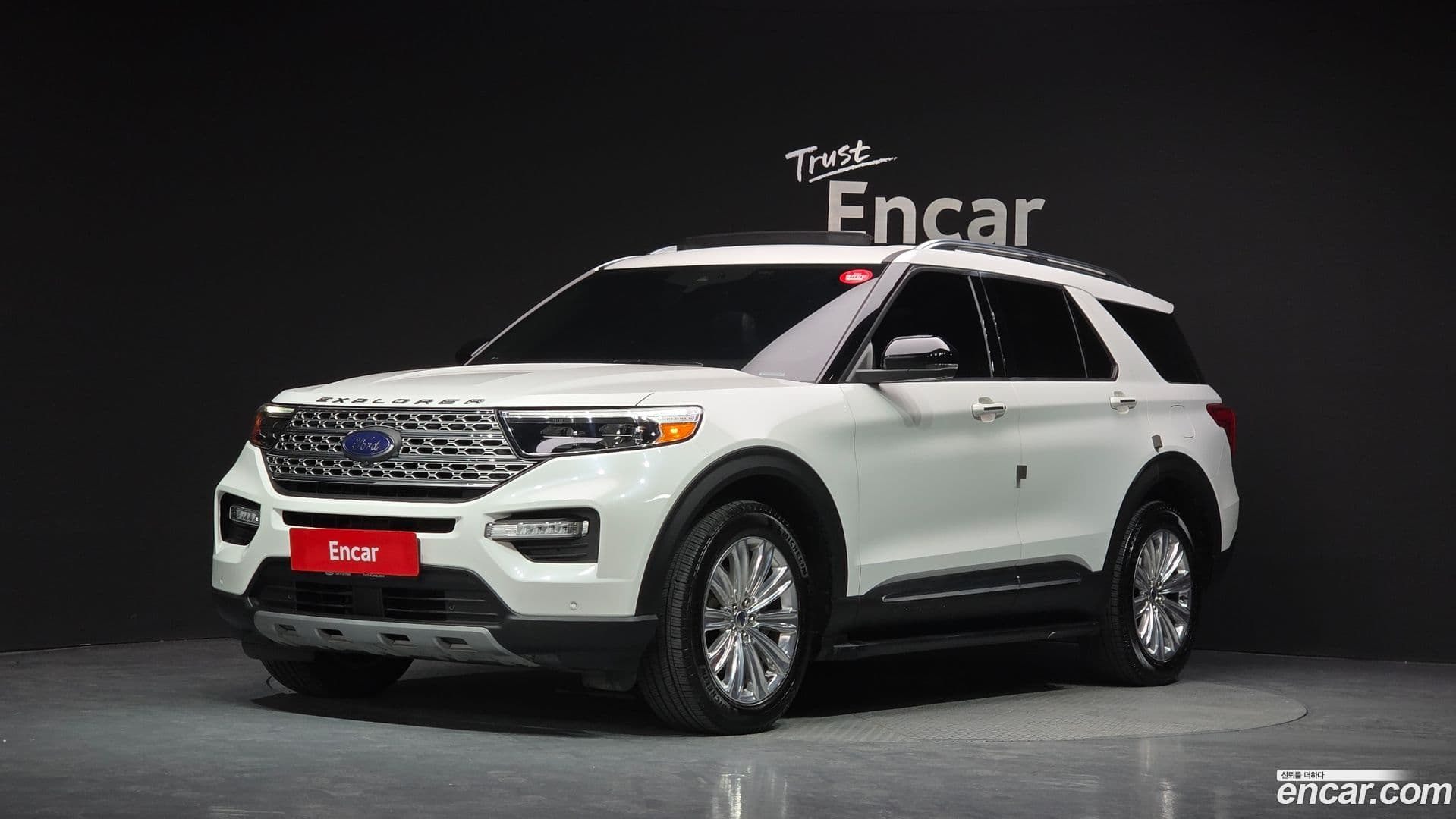 Main__Slider__Photo:Explorer Ford 2020.2-0