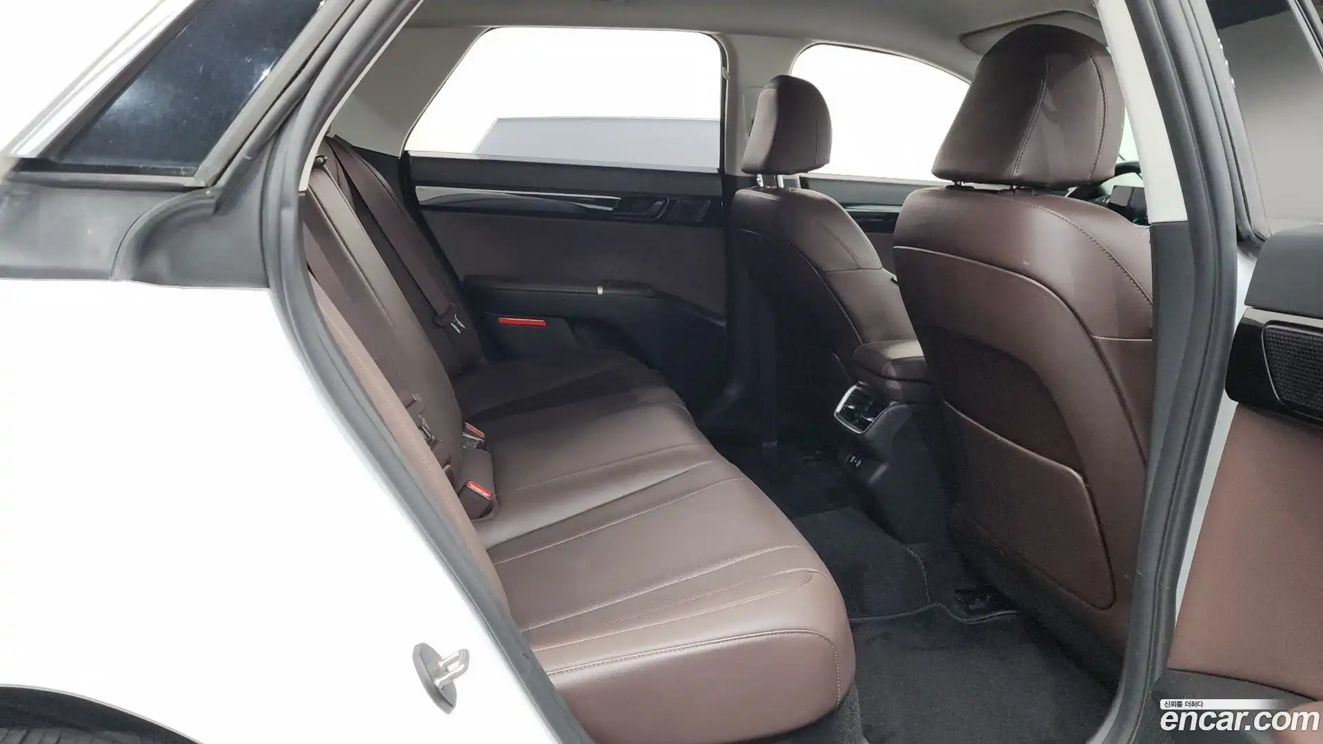 Grandeur Hyundai 2023.6-OPTION-015