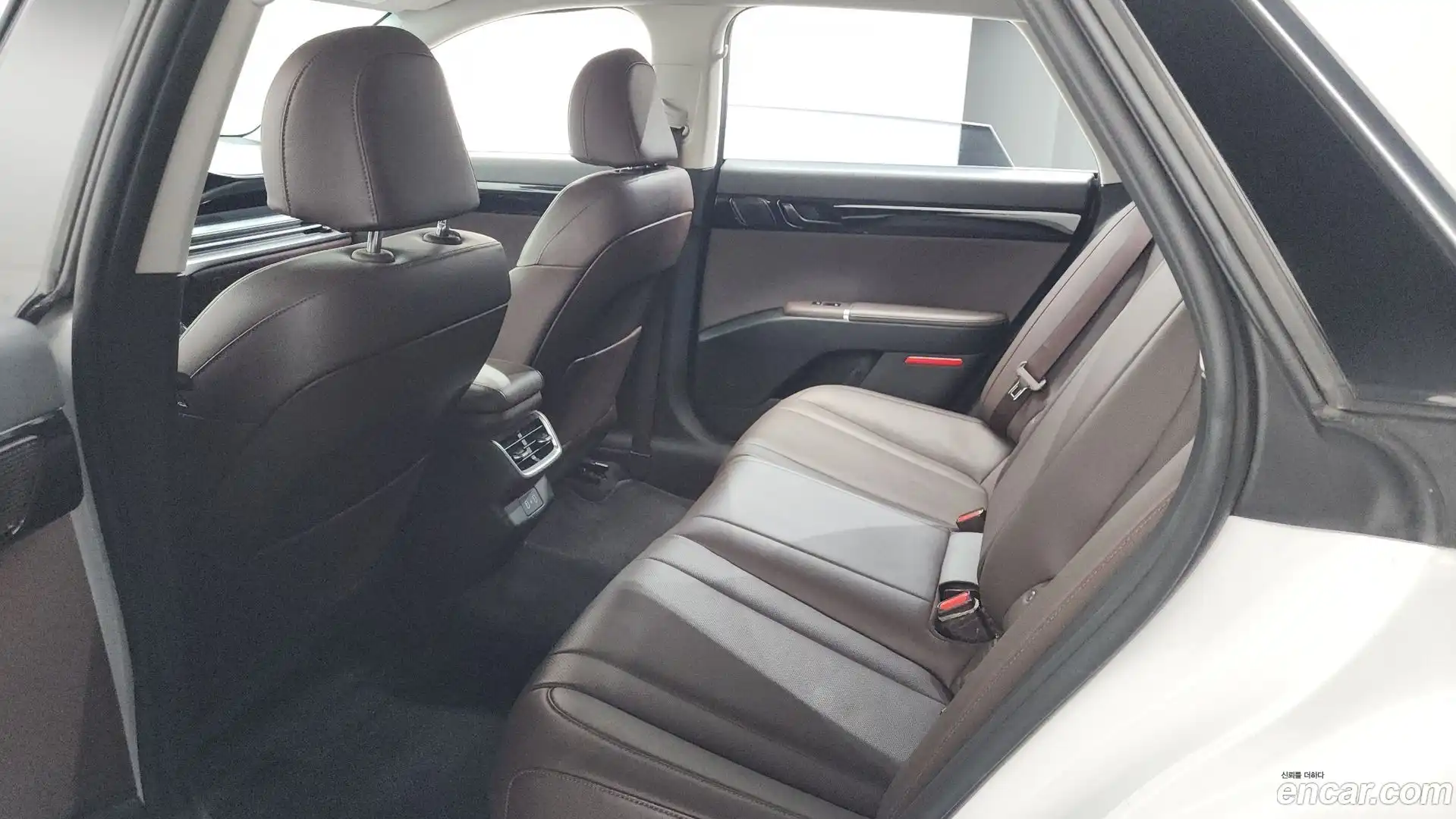 Grandeur Hyundai 2023.6-OPTION-021