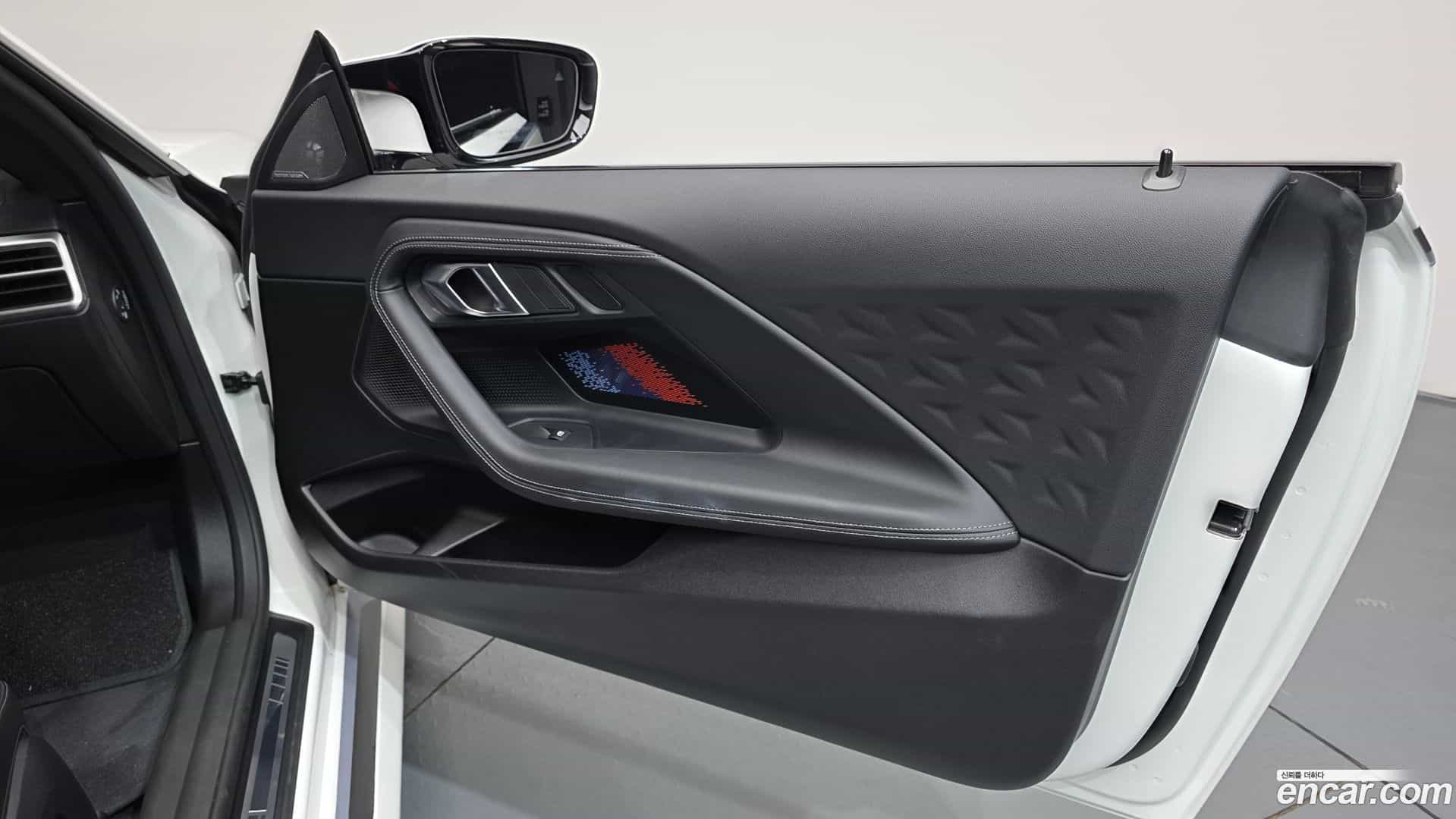 M2 BMW 2025.5-INNER-035