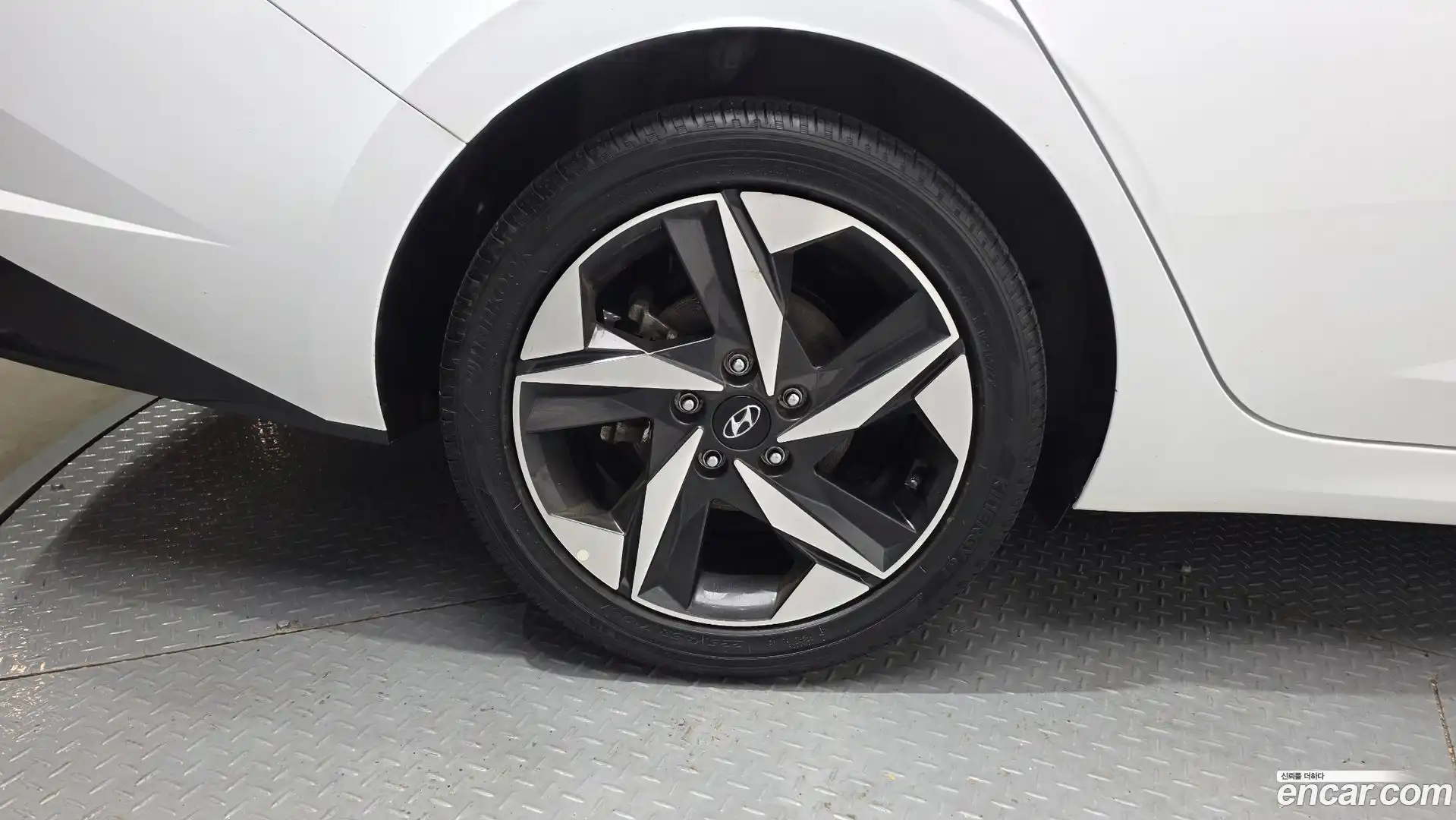 AVANTE Hyundai 2022.4-OUTER-005