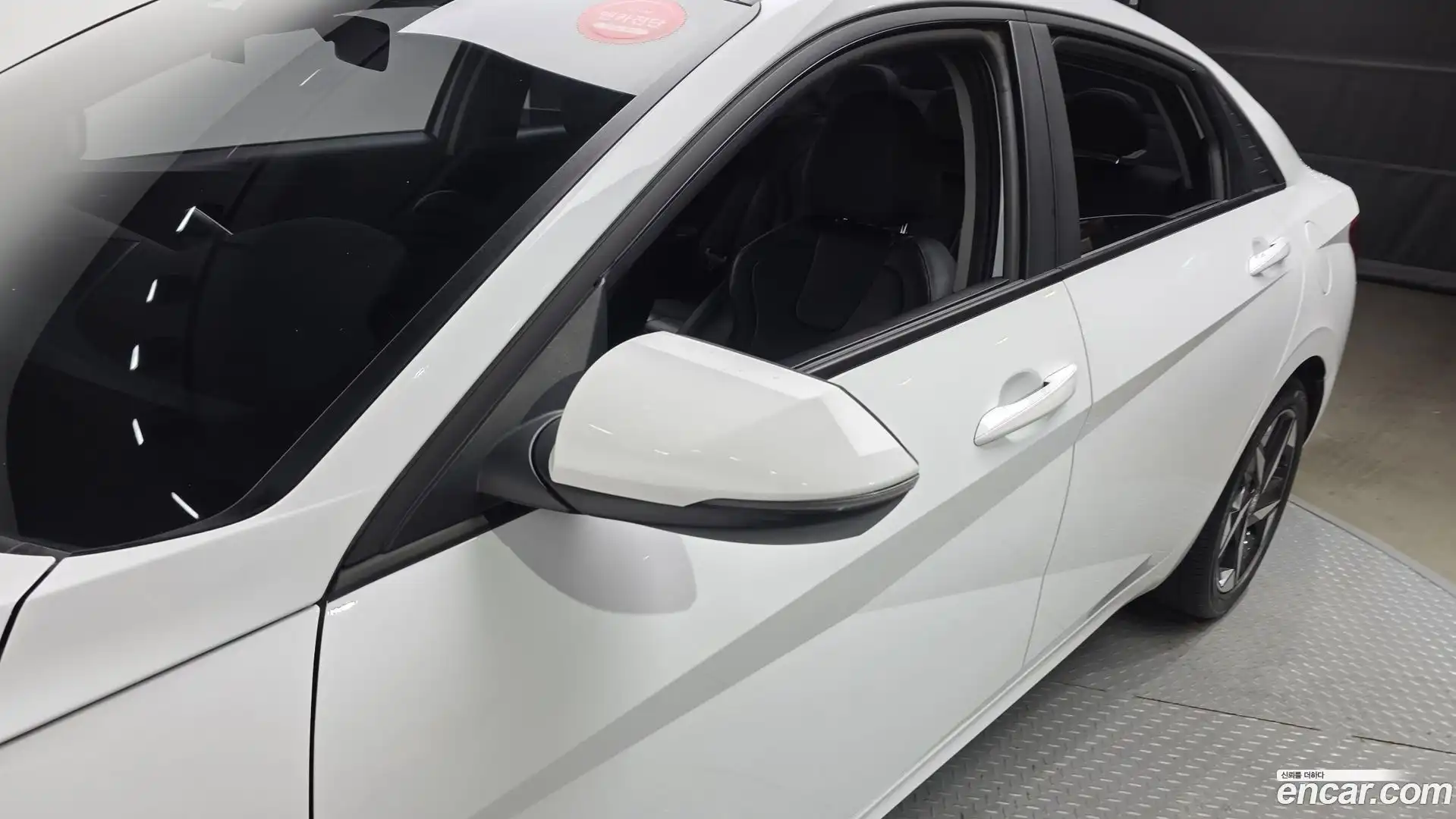 AVANTE Hyundai 2022.4-OPTION-048