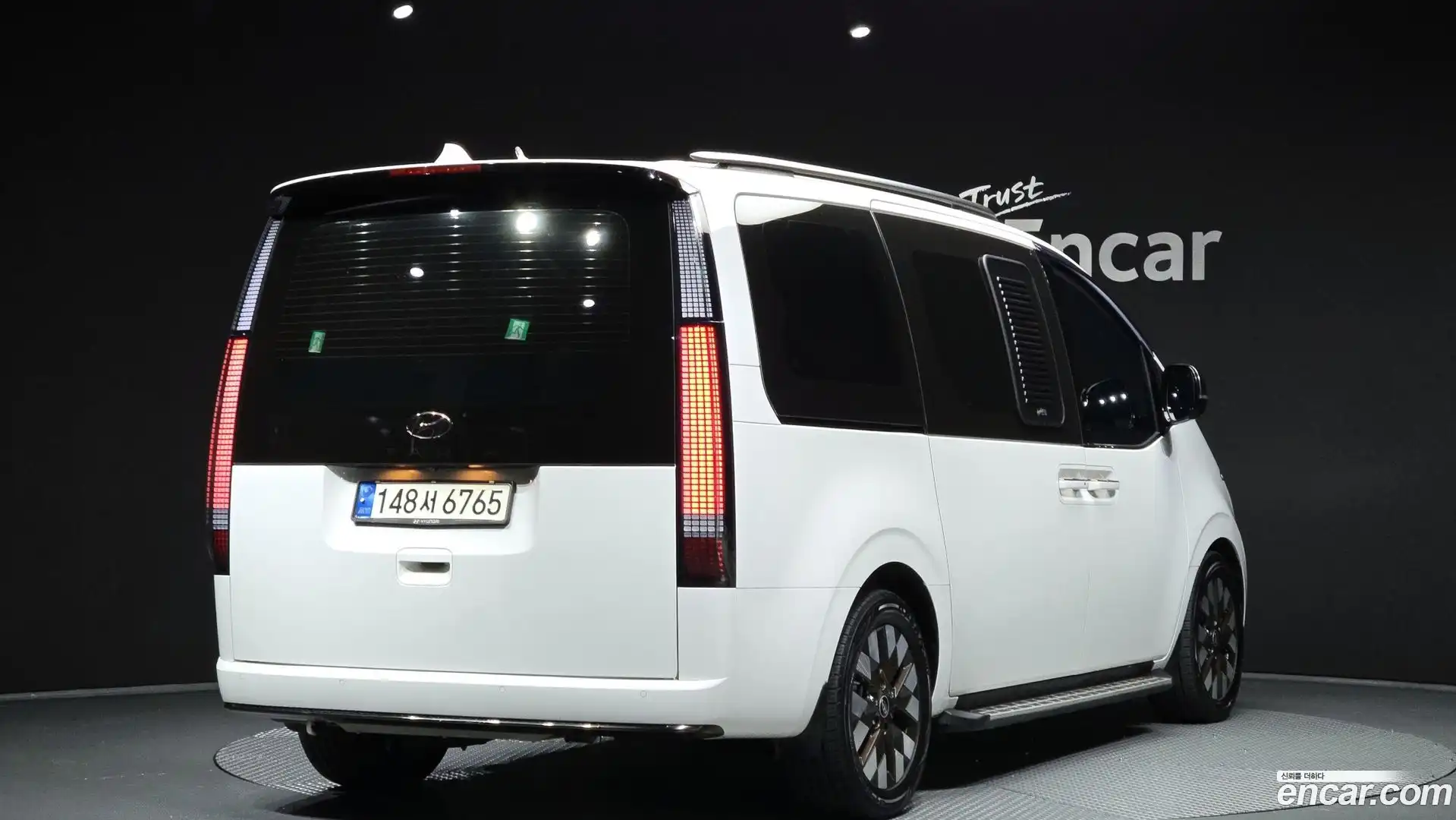 Staria Hyundai 2022.0-OUTER-002
